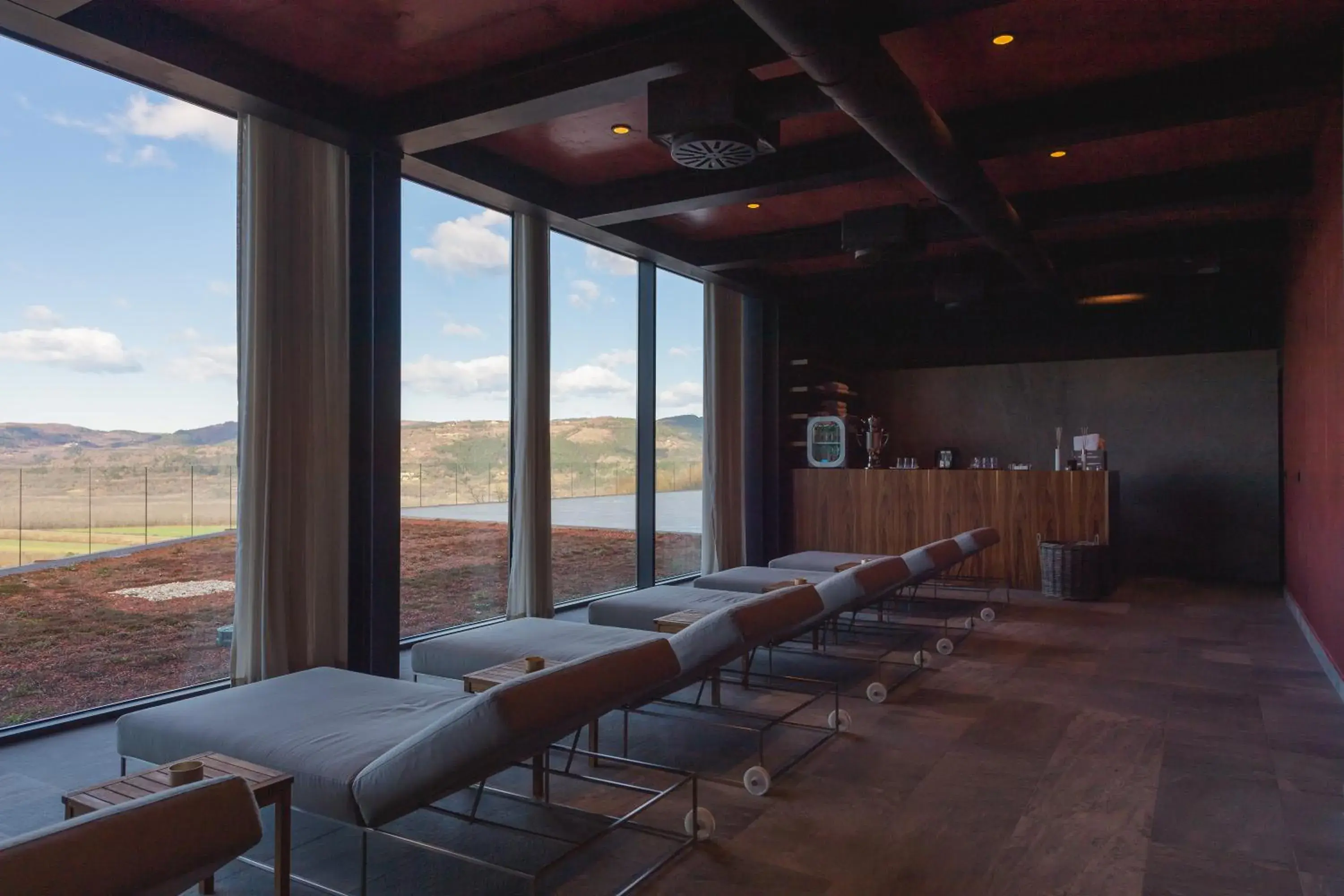 Spa and wellness centre/facilities in Winery & Design hotel ROXANICH Spa and wellness centre/facilities in Winery & Design hotel ROXANICH