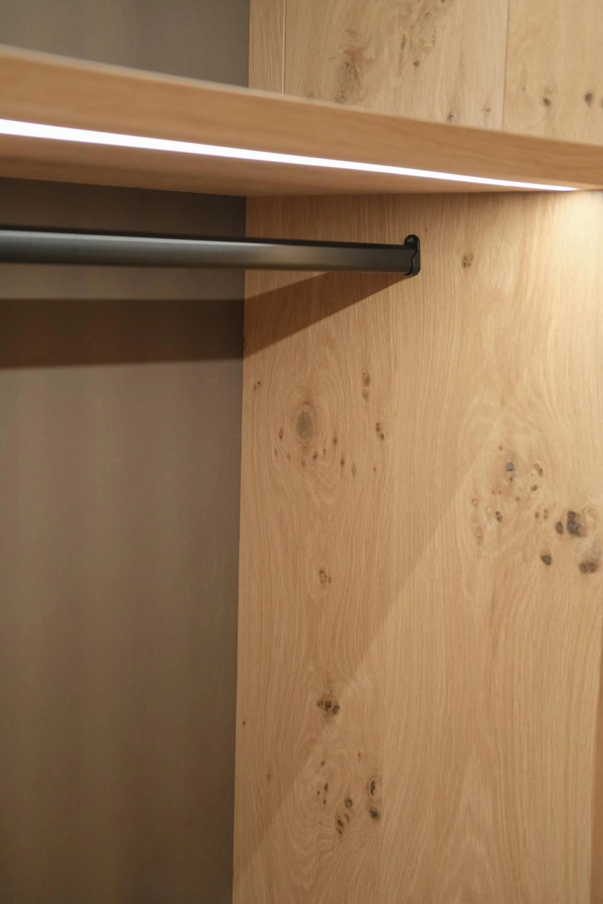 wardrobe in Flos Hotel