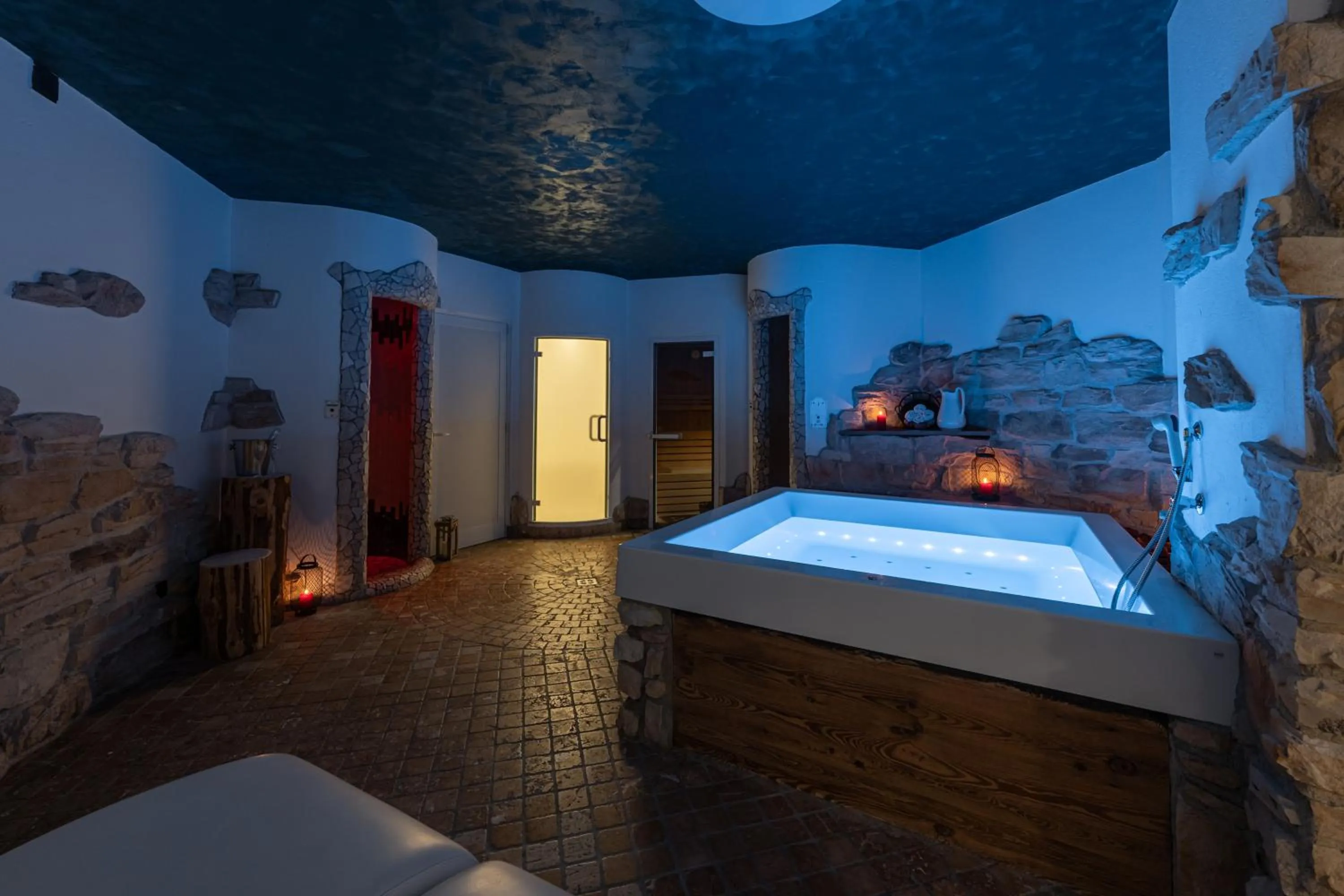 Spa and wellness centre/facilities in Flos Hotel