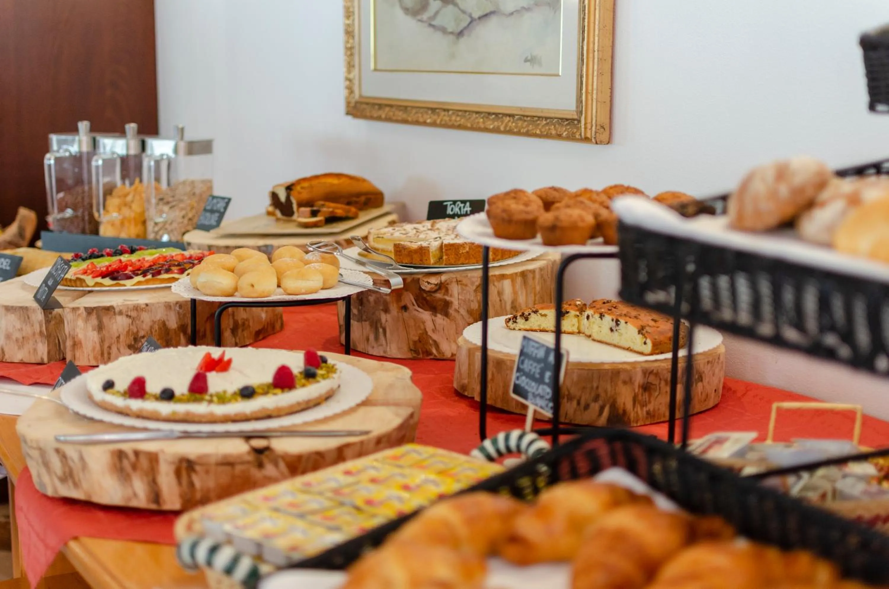 Breakfast in Flos Hotel