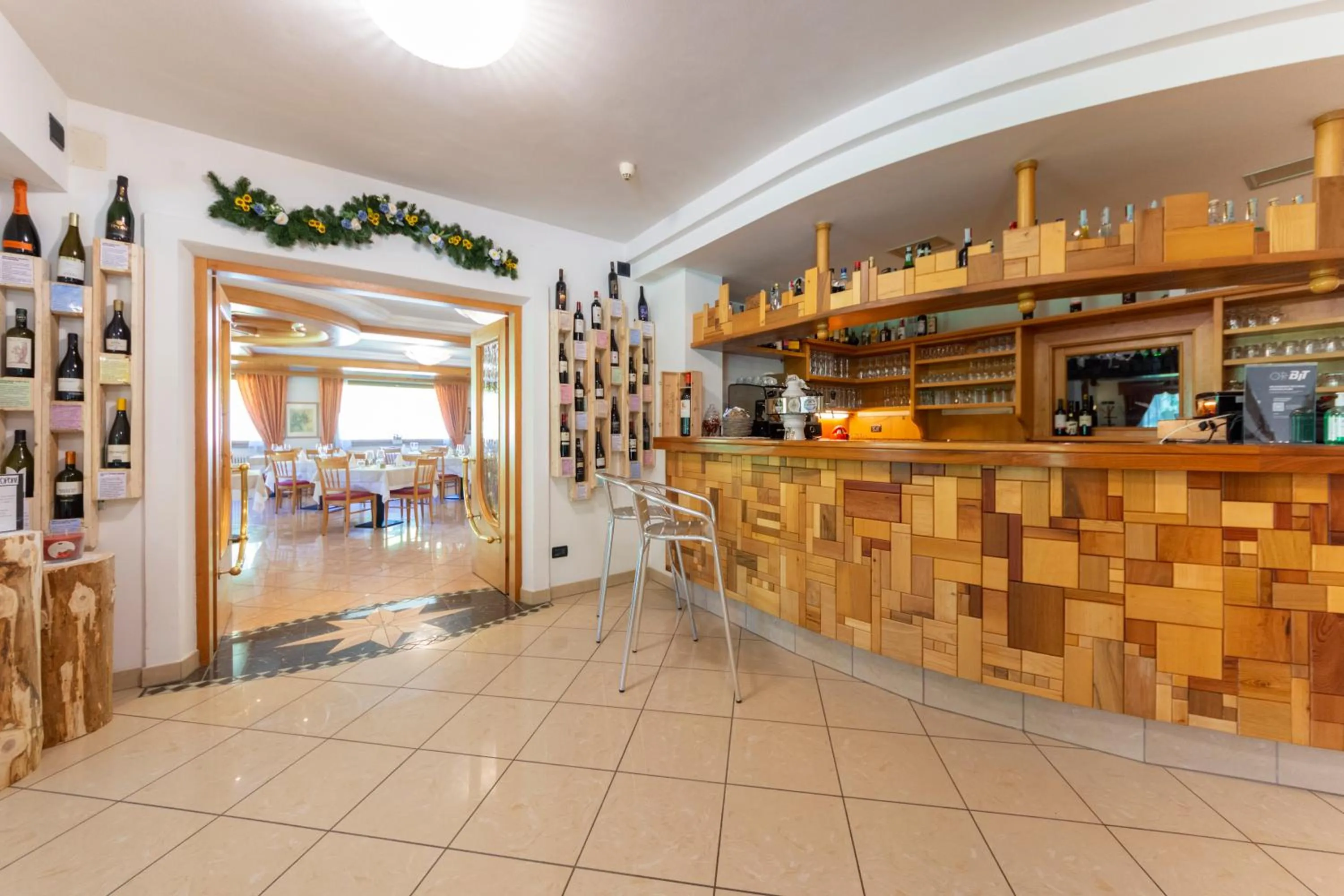 Lounge or bar in Flos Hotel