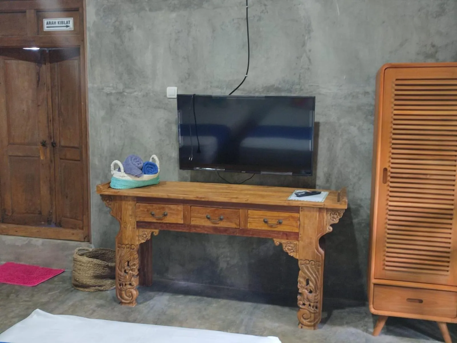 TV and multimedia in Watukarung Ristu Homestay