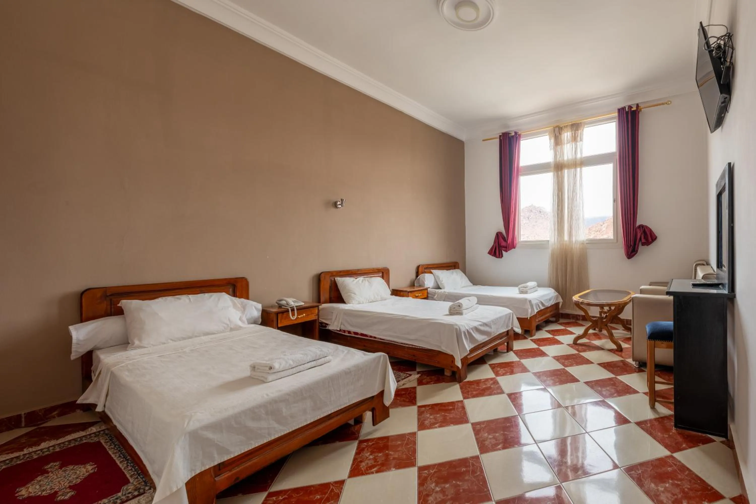 Bed in Hotel Saint Antoine