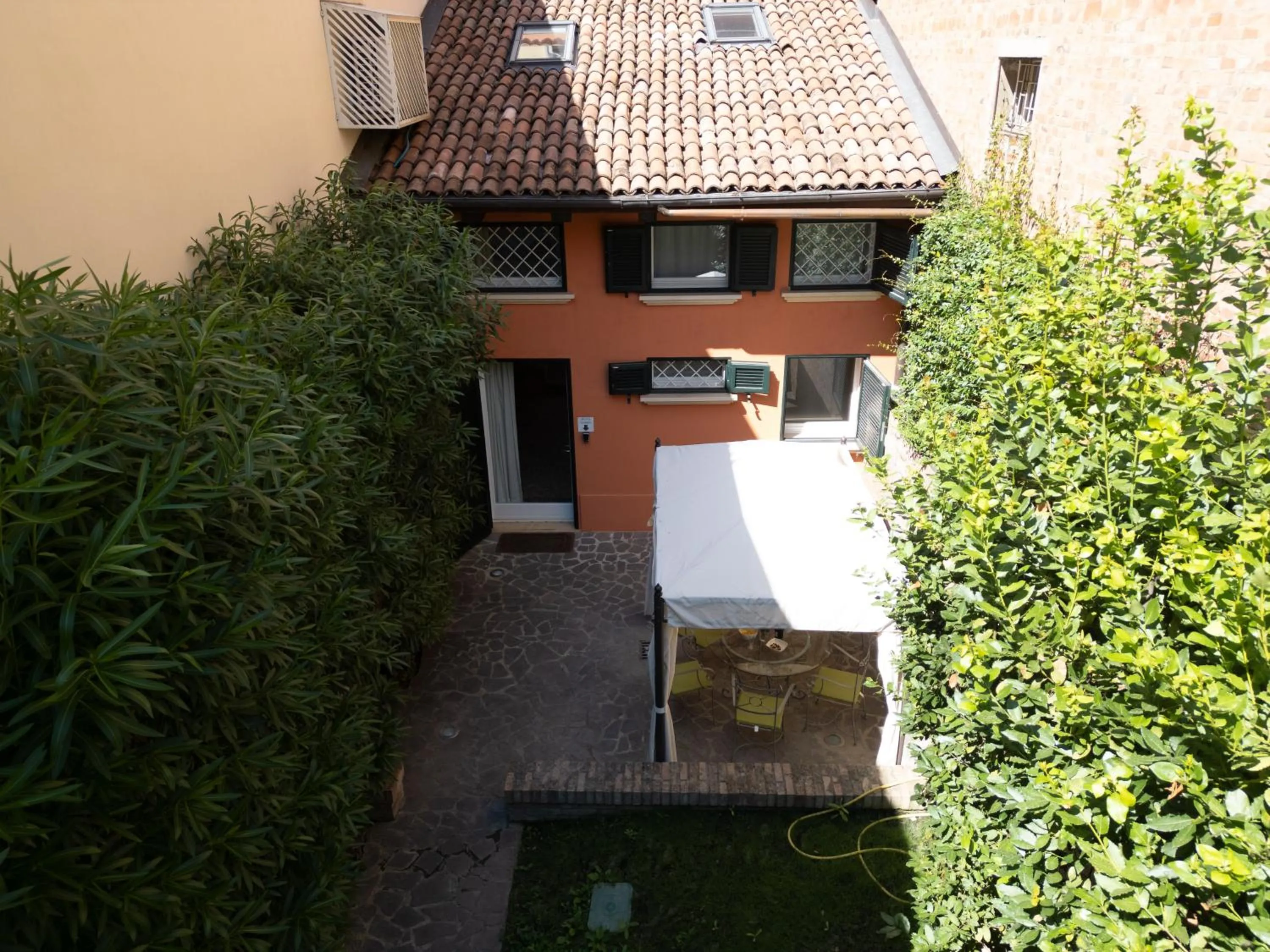 BolognaRoomscom - Isaia Garden Private Garden Spa Bath