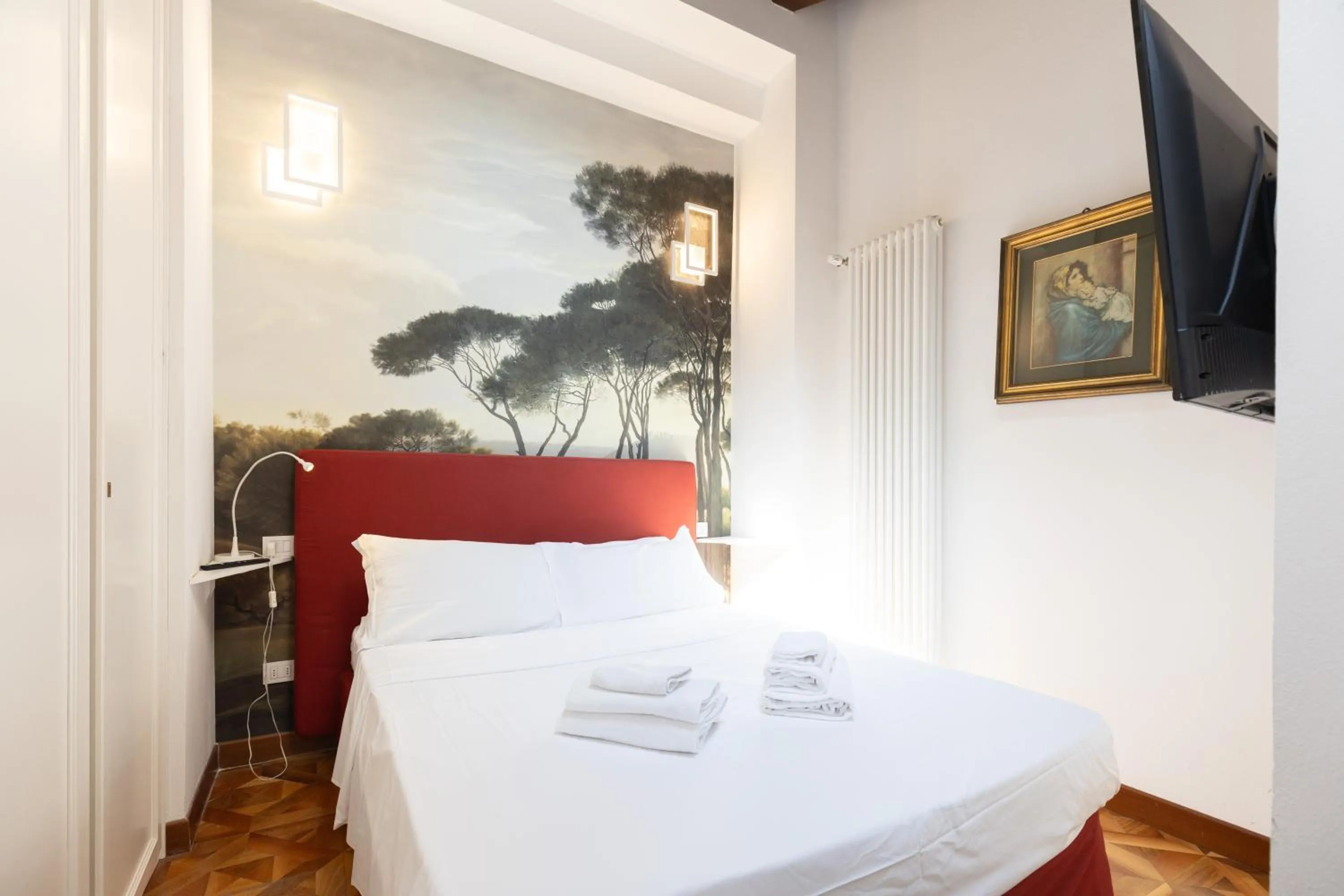 Bed in BolognaRoomscom - Isaia Garden Private Garden Spa Bath