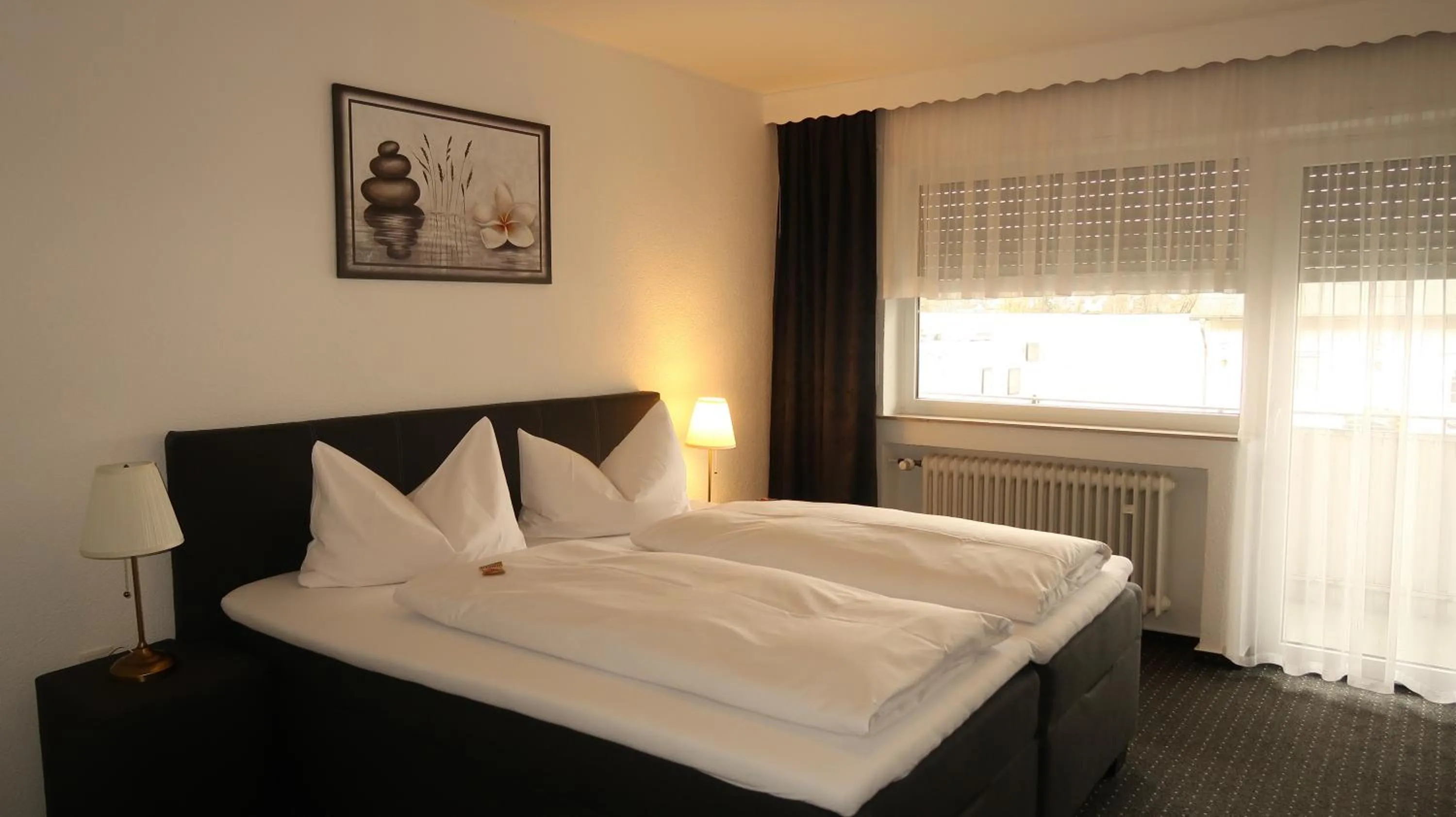 Photo of the whole room, Bed in Hotel Zur Kripp