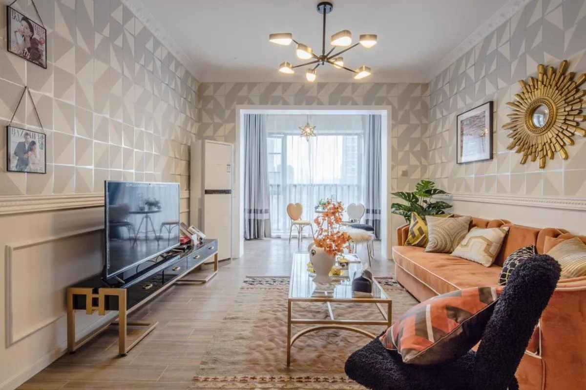 ChengDu Chenghua·Chengdu East Station· Locals Apartment 00137110