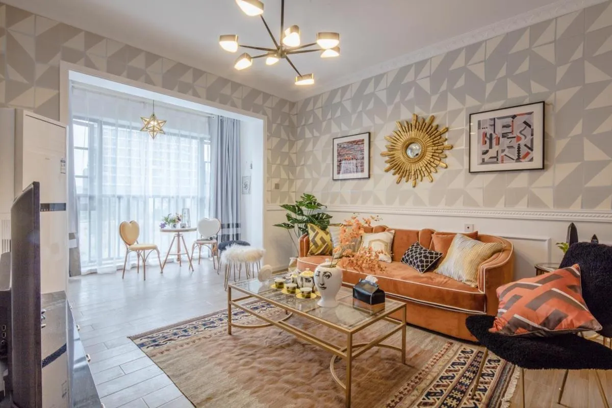 ChengDu Chenghua·Chengdu East Station· Locals Apartment 00137110