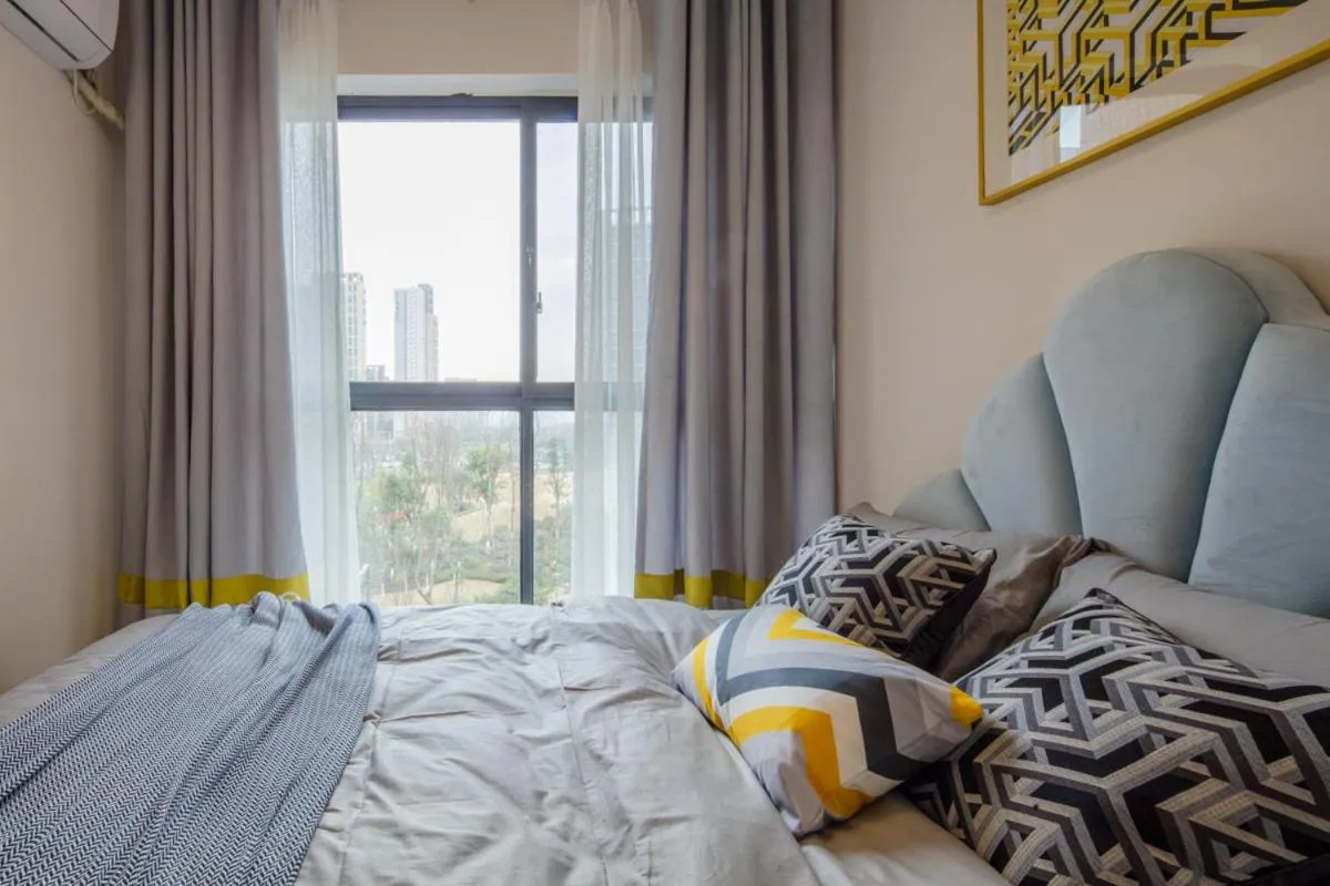 Bed in ChengDu Chenghua·Chengdu East Station· Locals Apartment 00137110
