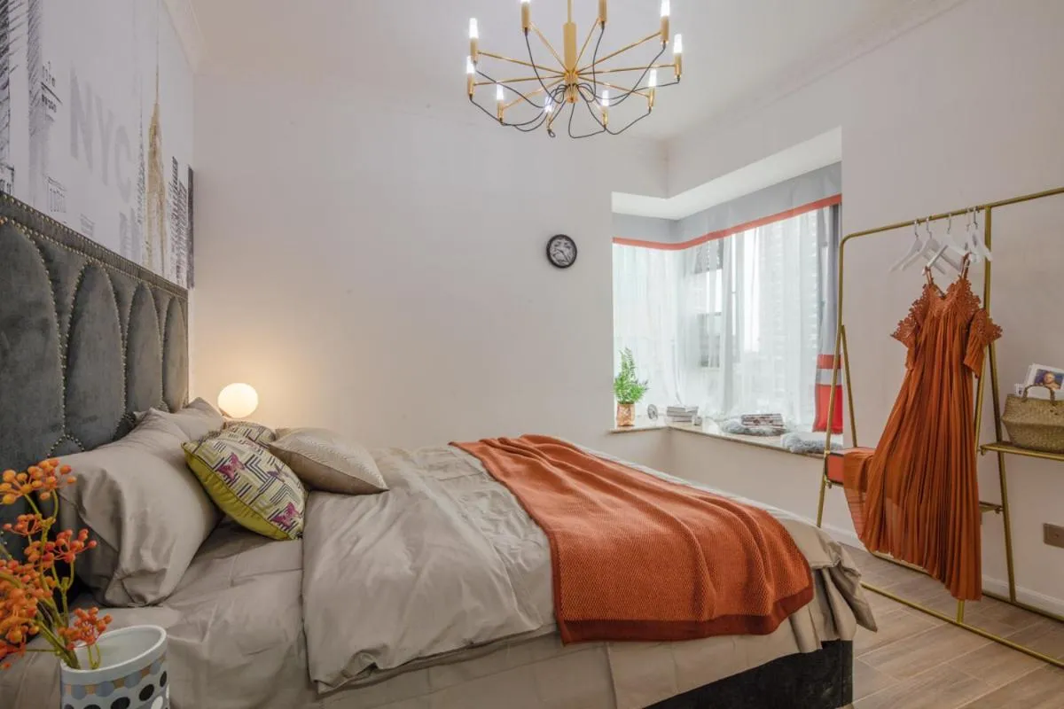 Bed in ChengDu Chenghua·Chengdu East Station· Locals Apartment 00137110