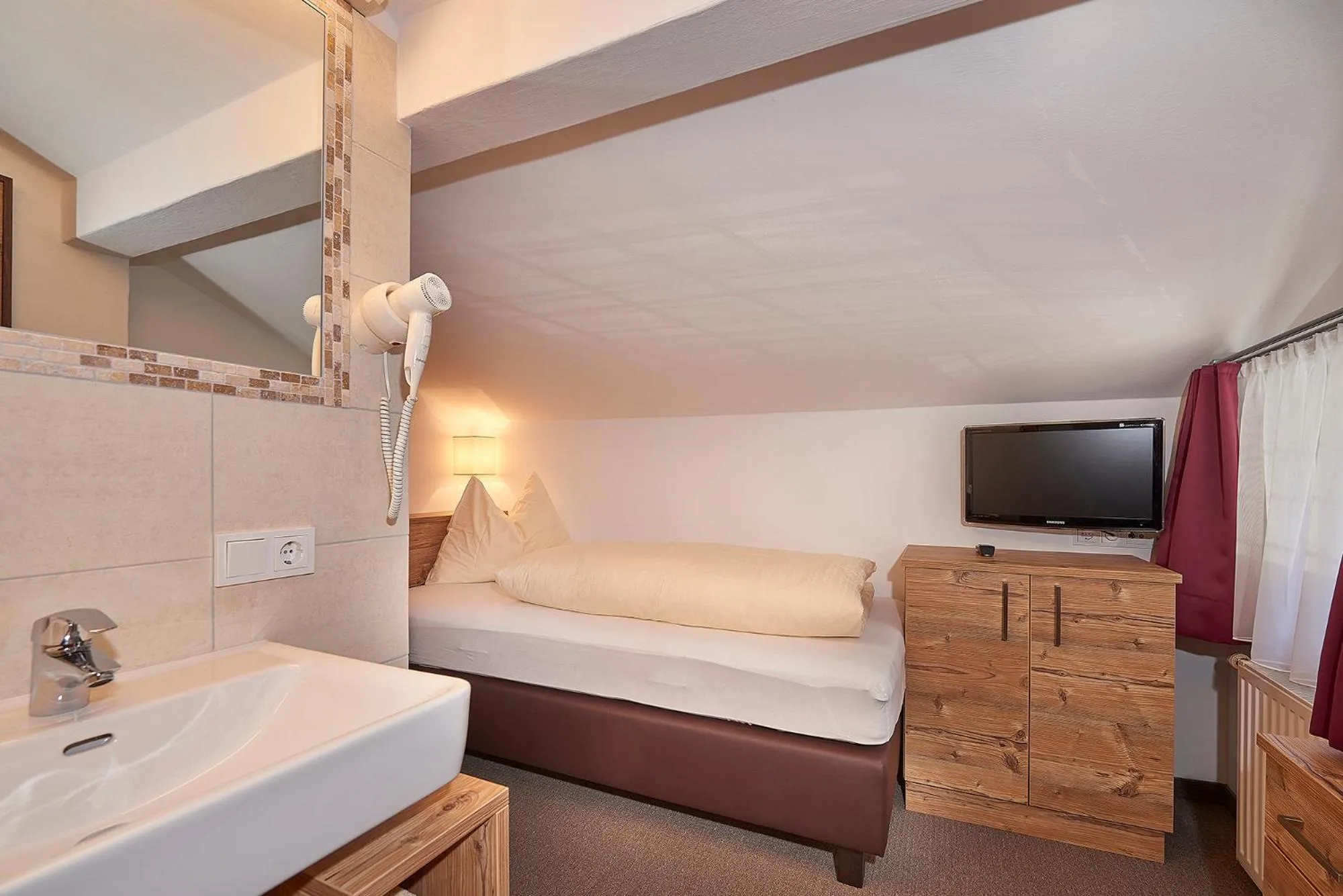 Bedroom, Bed in Pension Gabi