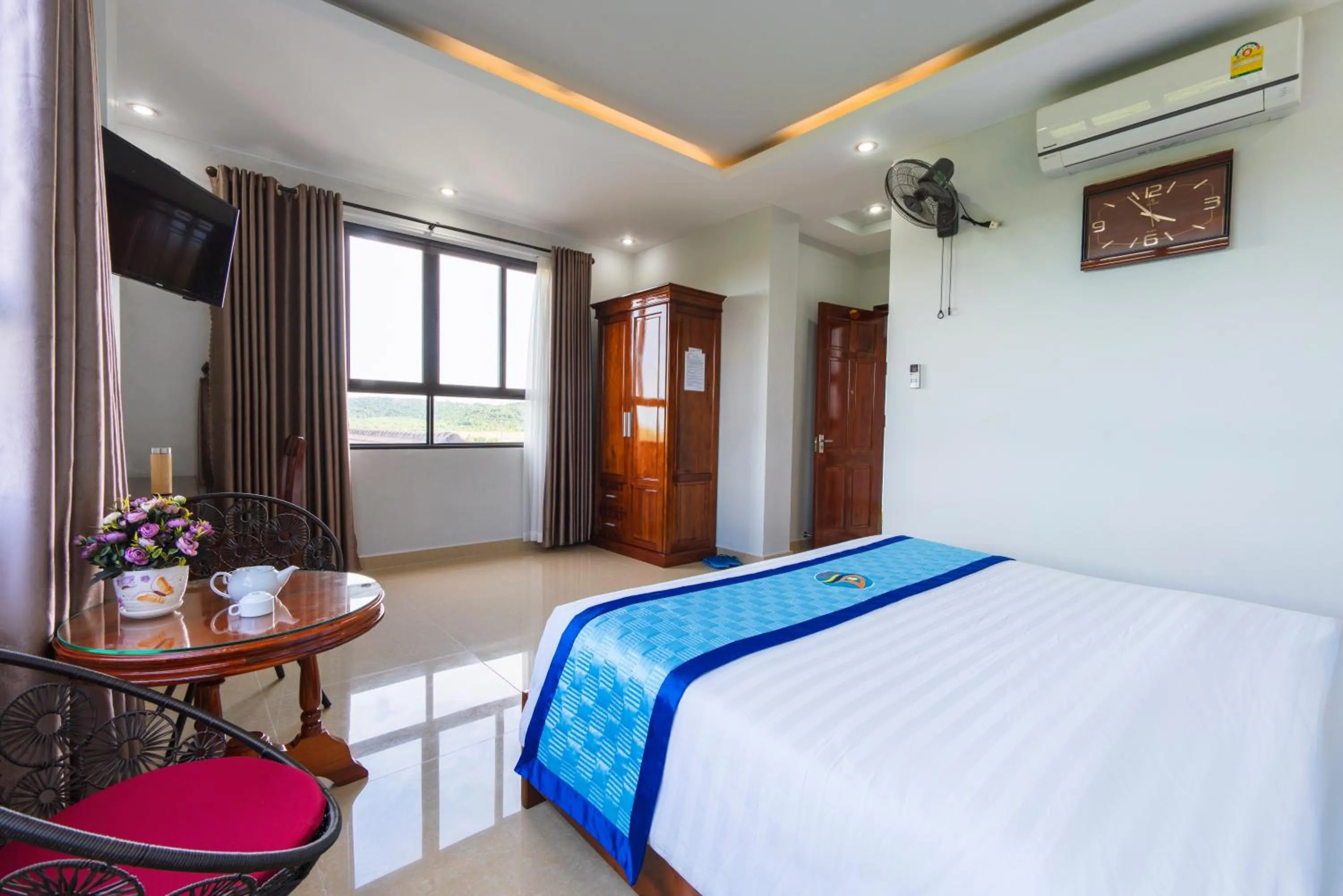 Bed in Quynh Mai Resort