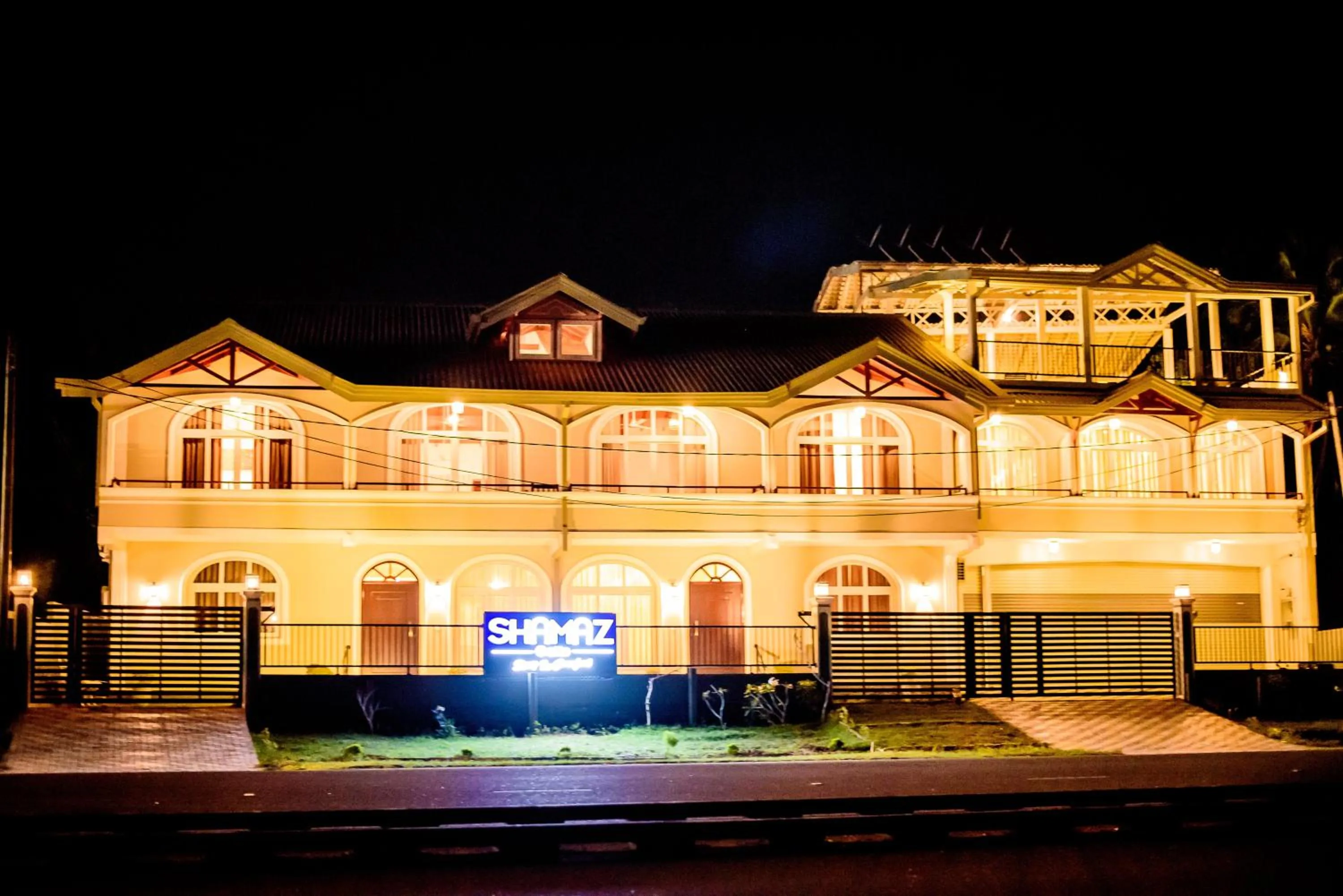 Property building in Shamaz Galle