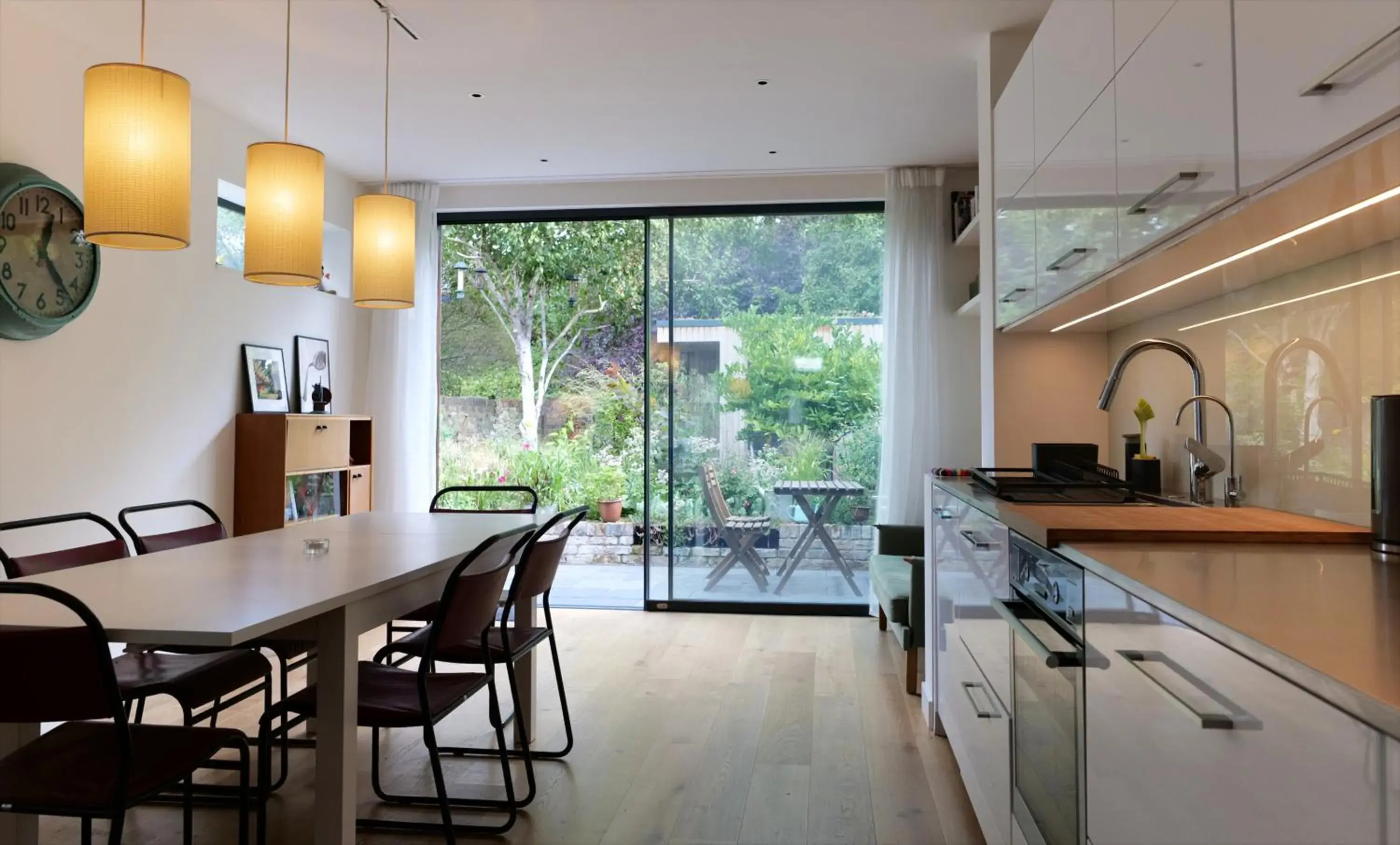 Bright and Elegant 2 Bedroom Flat, near Notting Hill Bright and Elegant 2 Bedroom Flat, near Notting Hill
