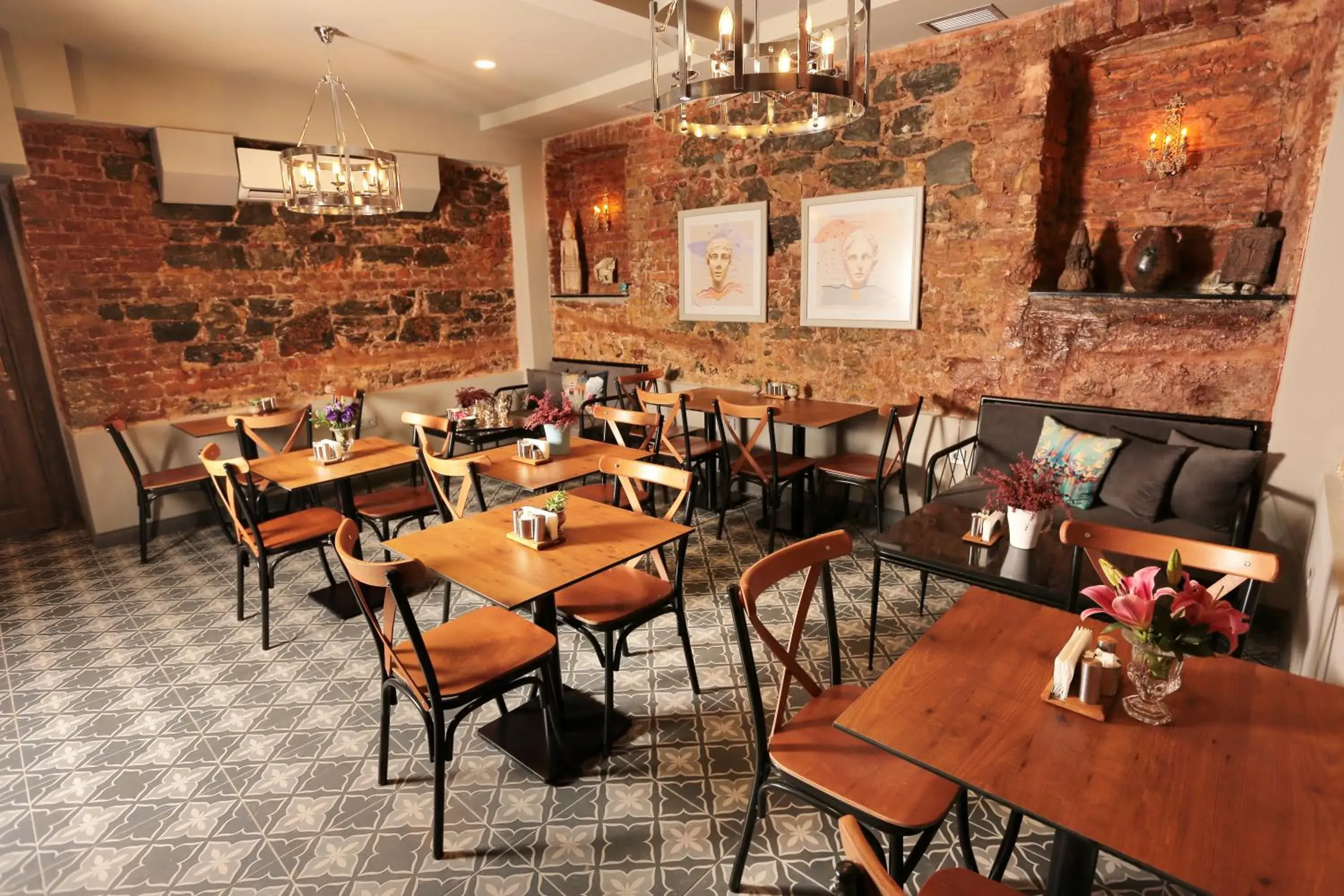 Restaurant/places to eat in Ferman Pera Hotel Restaurant/places to eat in Ferman Pera Hotel