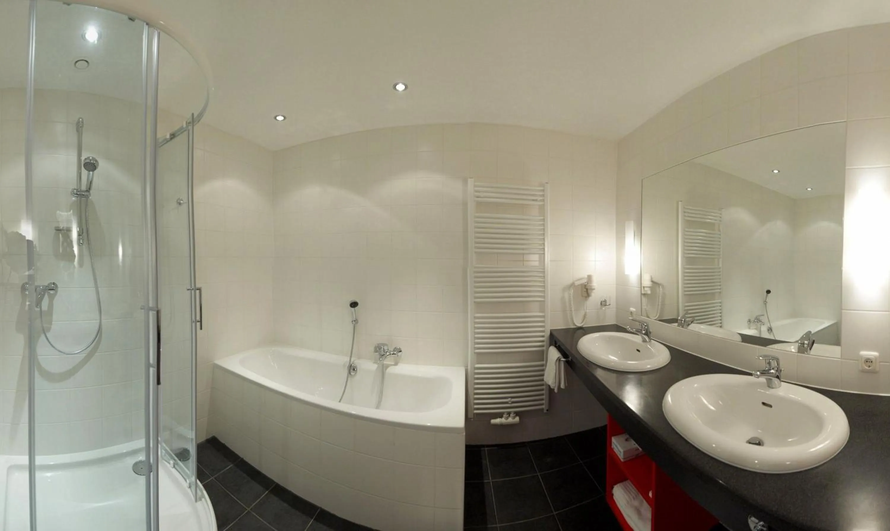 Bathroom in Hotel zum Kirchenwirt Mariazell