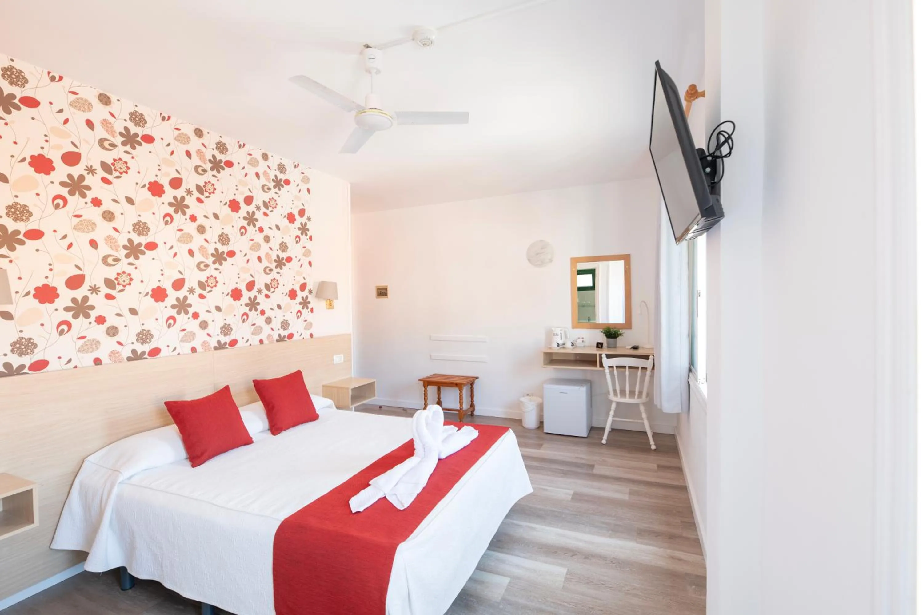 Bedroom, Bed in Hotel Apartamentos Villa Gomera