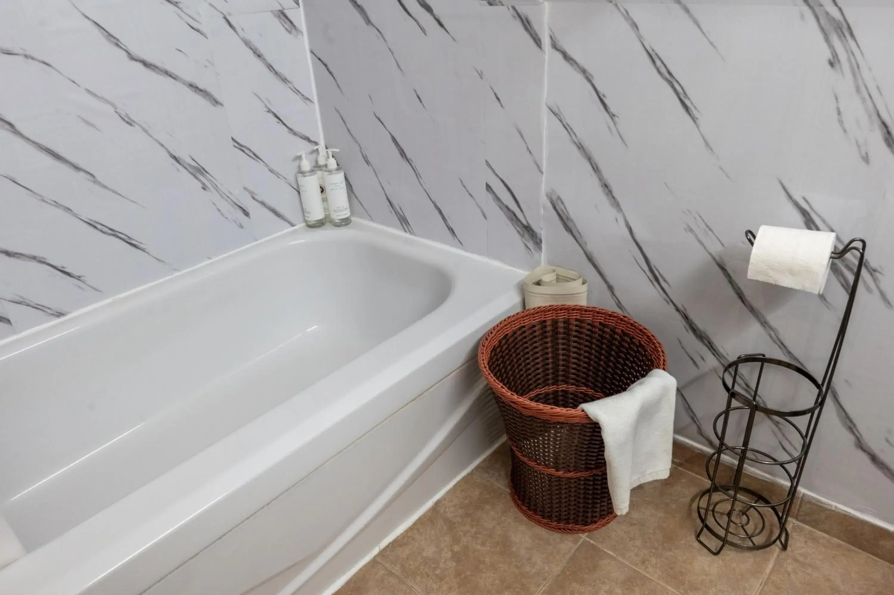 Double Room - single occupancy in Hotel Cowansville Double Room - single occupancy in Hotel Cowansville