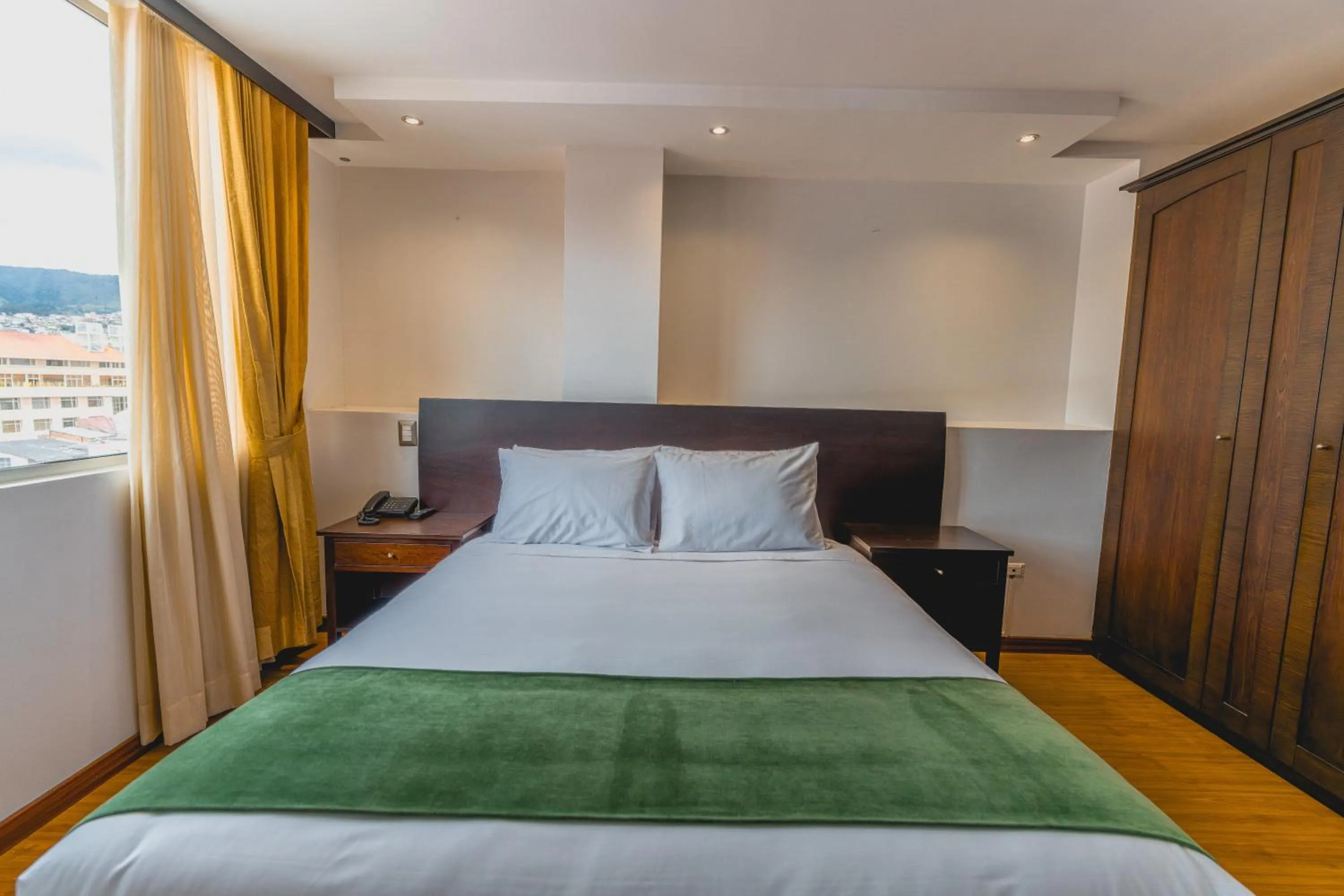 Queen Room in Zamorano Real Hotel