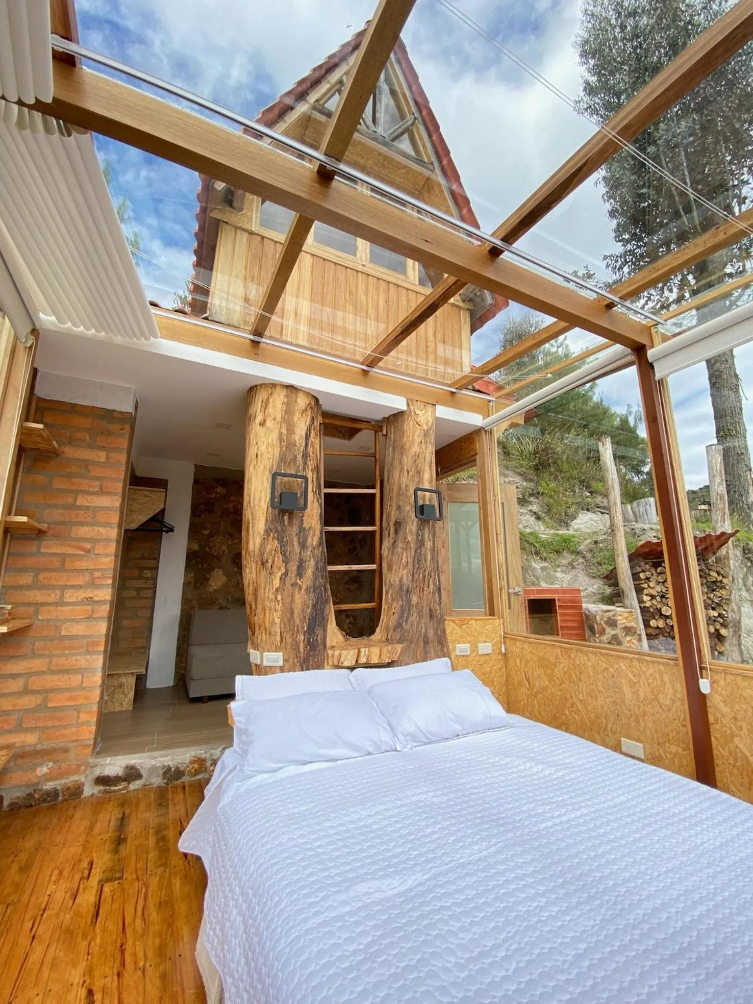 Bedroom, Bed in Killary Lodge & Glamping