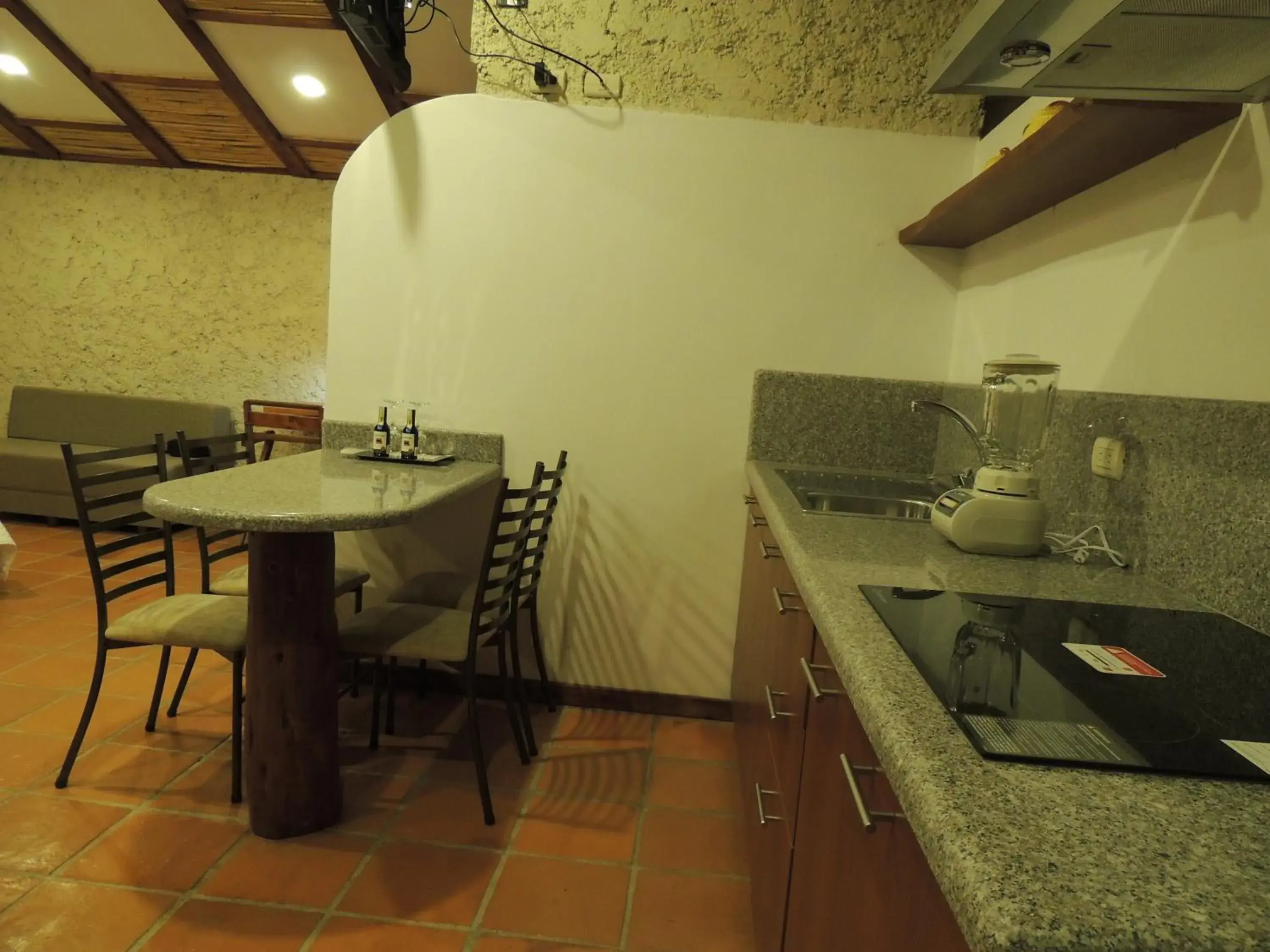 Deluxe Double or Twin Room with Mountain View in Killary Lodge & Glamping Deluxe Double or Twin Room with Mountain View in Killary Lodge & Glamping