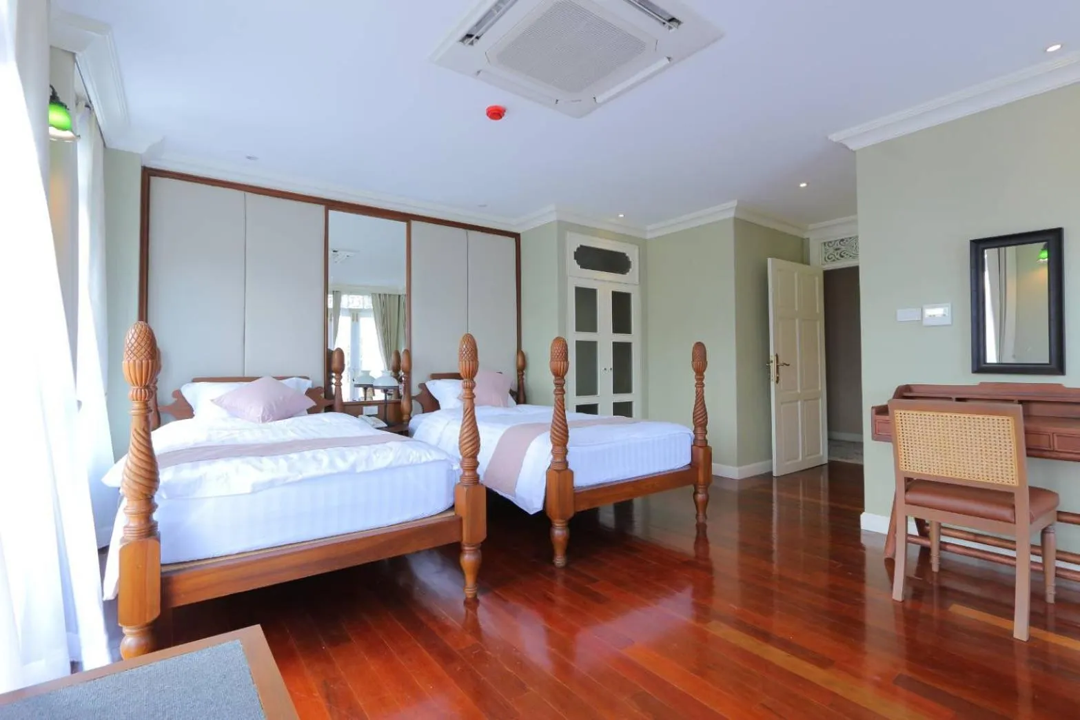 Bedroom, Bed in Hiranyakul House Riverside