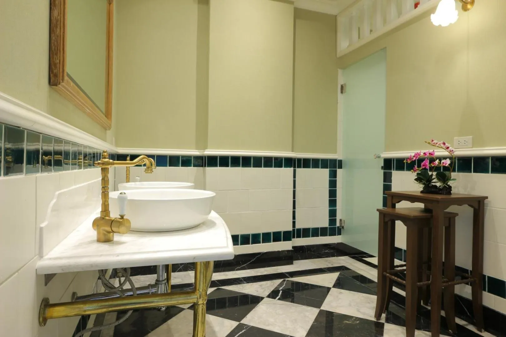 Bathroom in Hiranyakul House Riverside