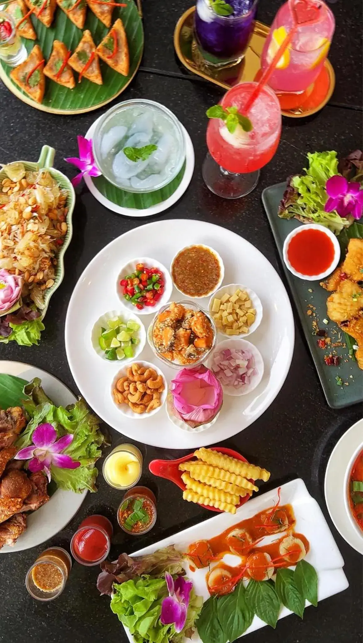 Restaurant/places to eat in Hiranyakul House Riverside Restaurant/places to eat in Hiranyakul House Riverside