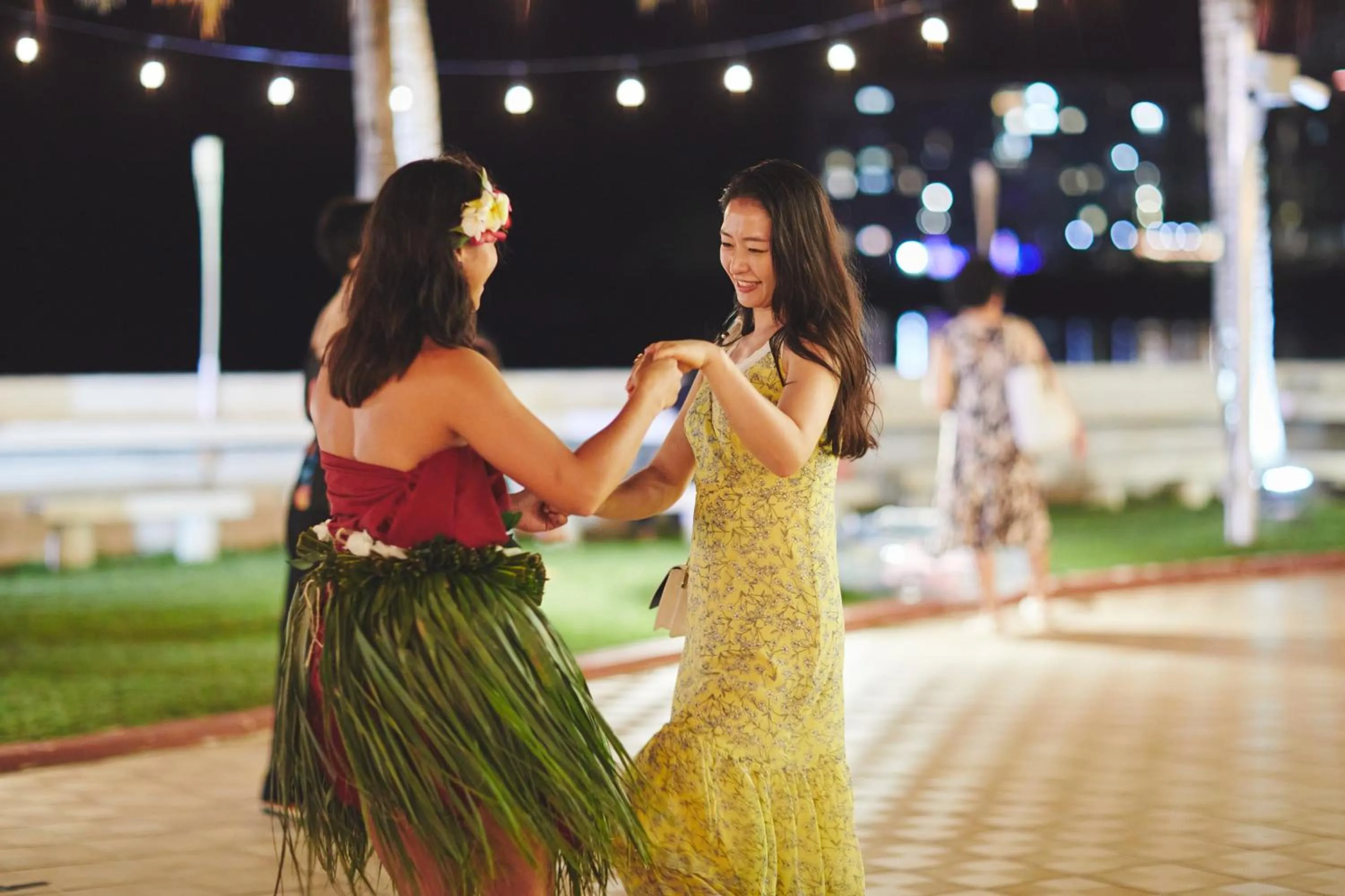 Evening entertainment in Hoshino Resorts RISONARE Guam