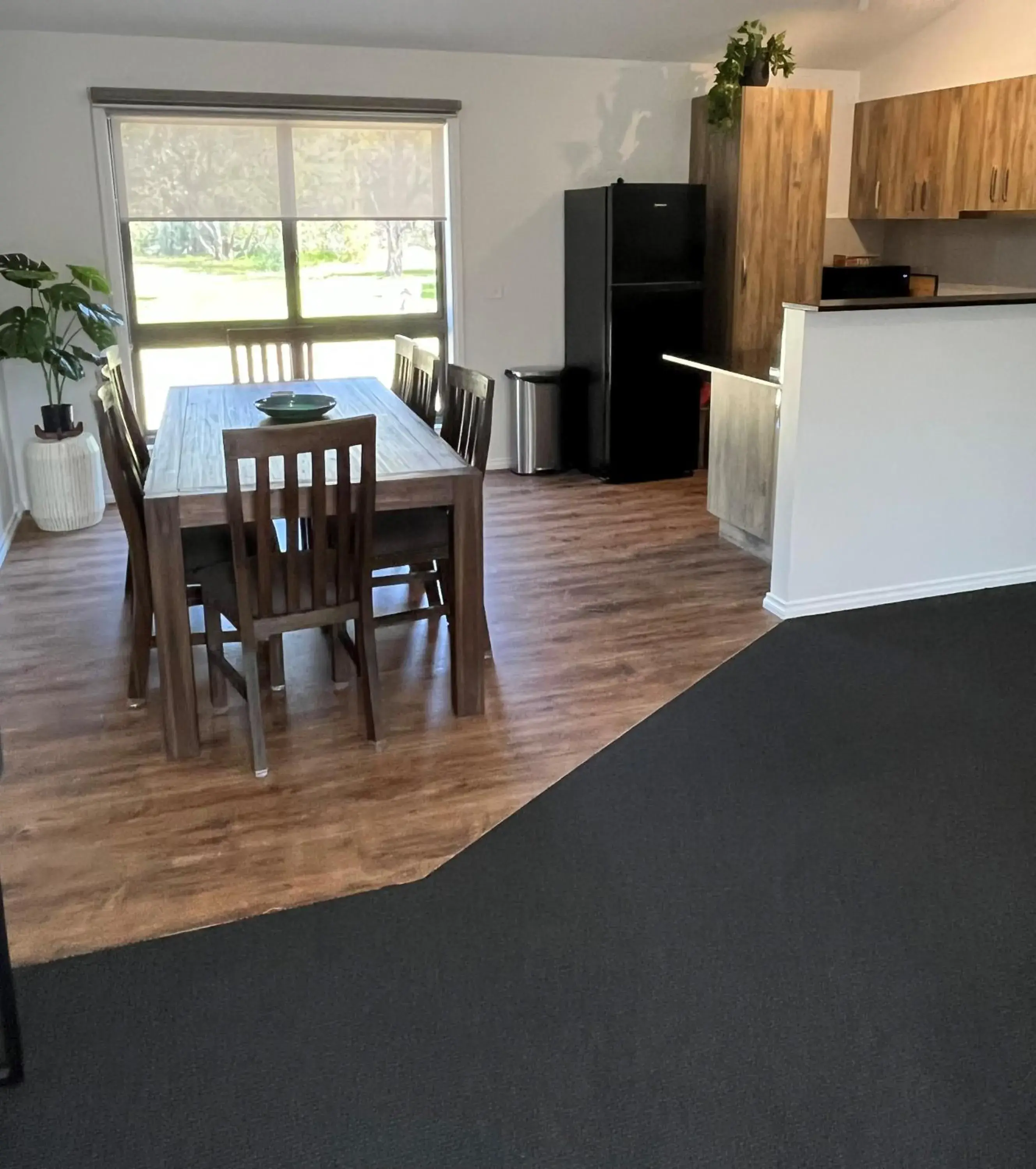 Kitchen or kitchenette in Mountain View Motor Inn & Holiday Lodges Kitchen or kitchenette in Mountain View Motor Inn & Holiday Lodges