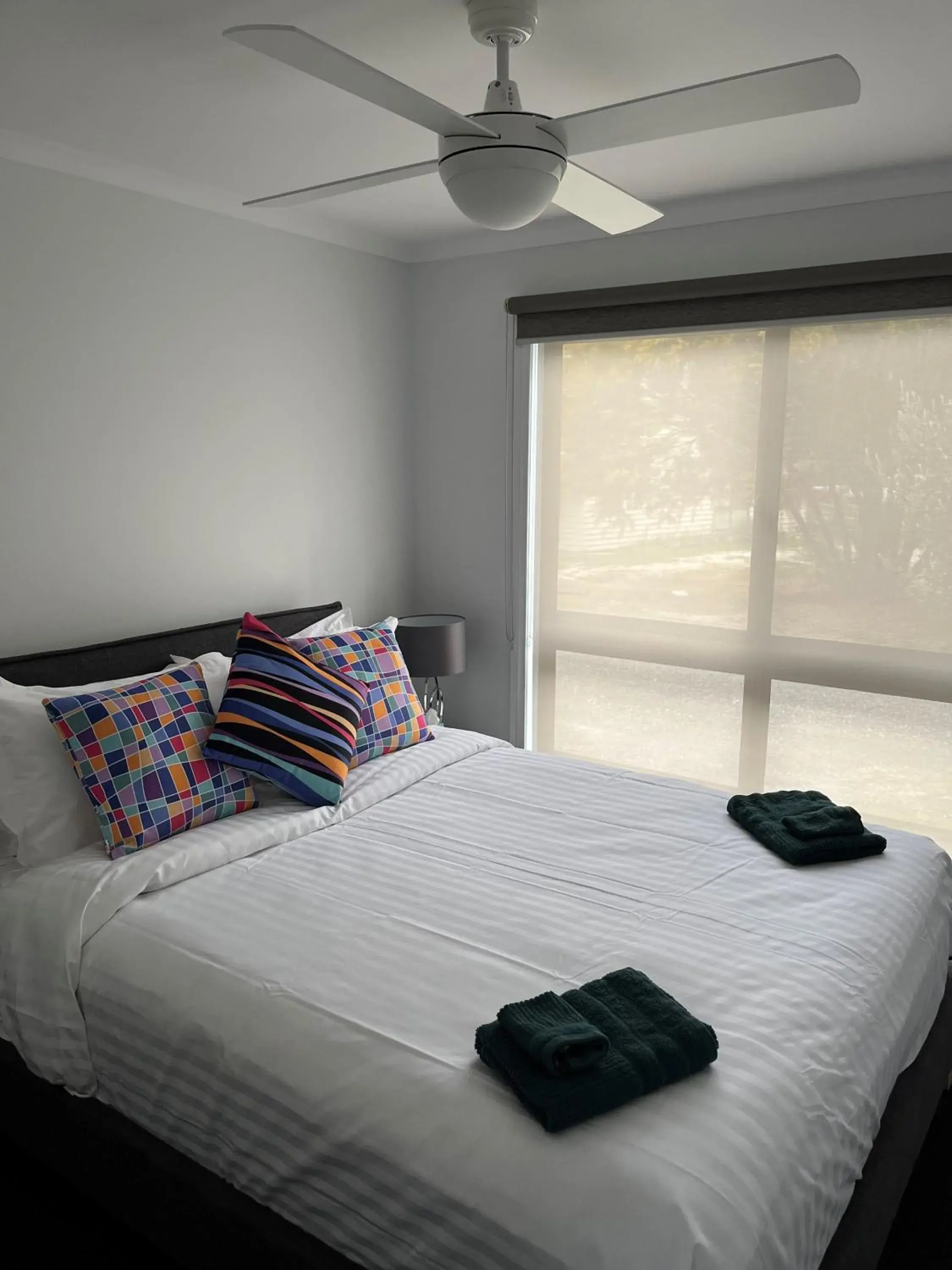 Bed in Mountain View Motor Inn & Holiday Lodges Bed in Mountain View Motor Inn & Holiday Lodges