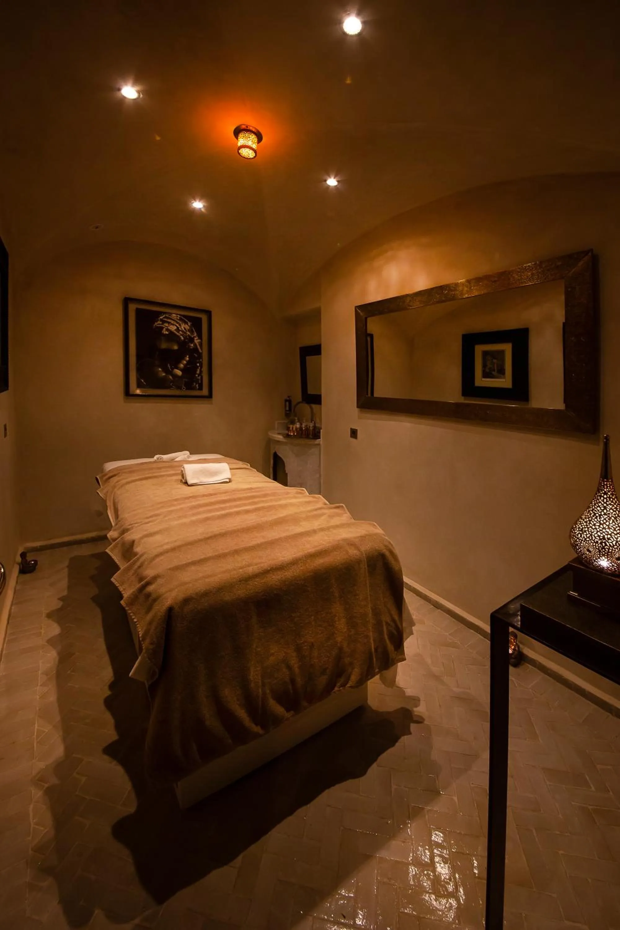 Massage, Bed in Elegancia Riad Boutique & SPA