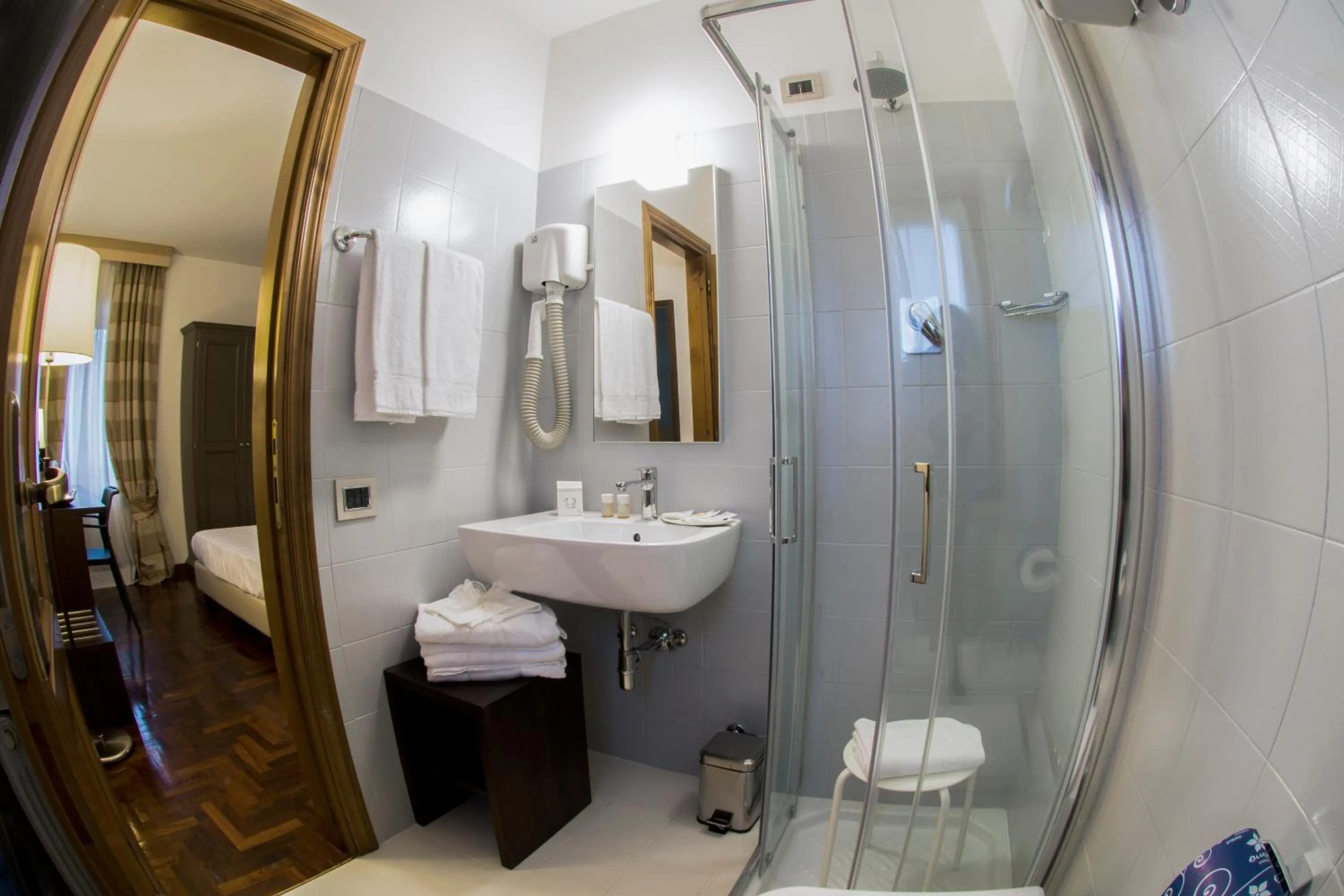 Bathroom in Locanda Giustini