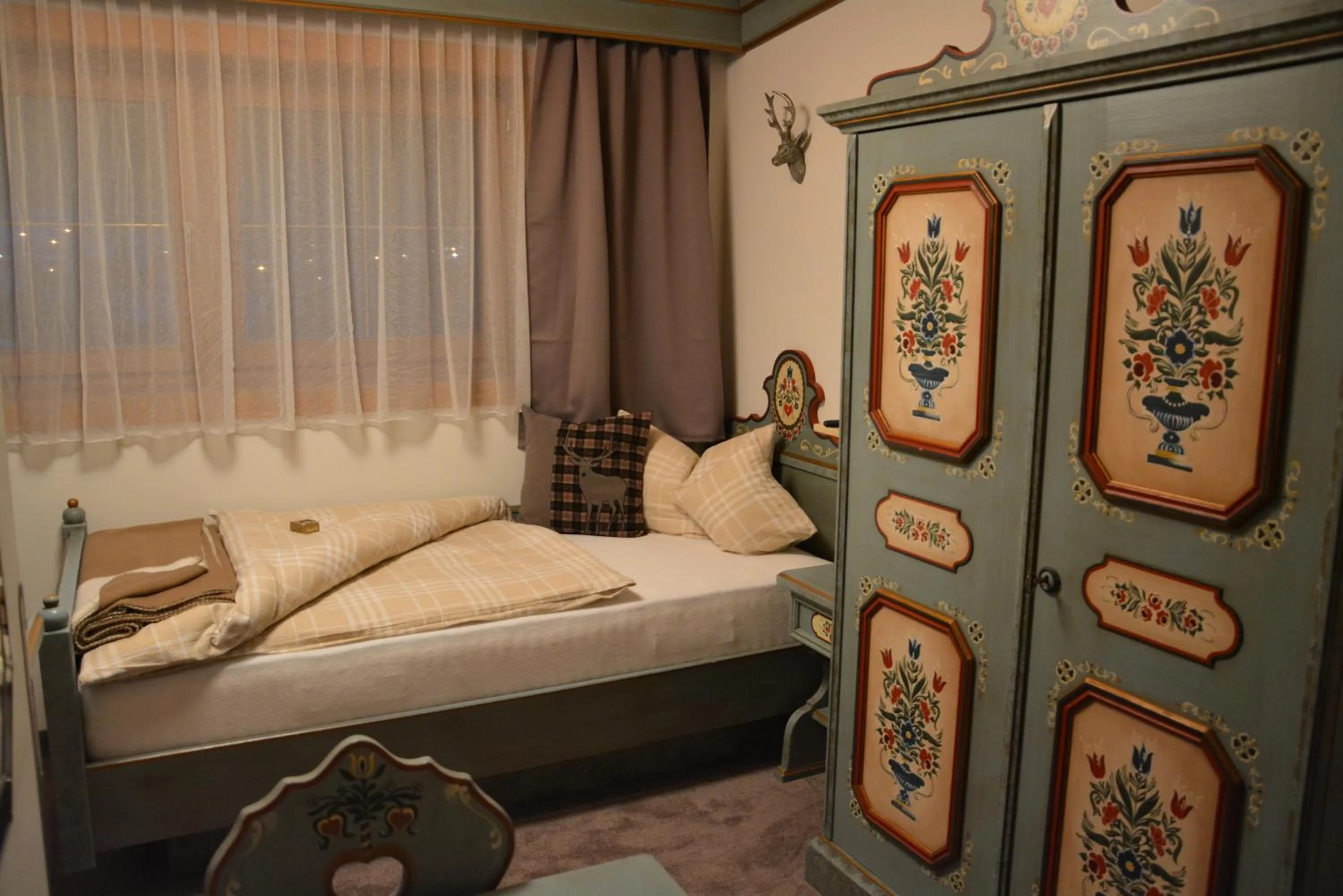 Bed in Hotel Gasthaus Schwarzenstein