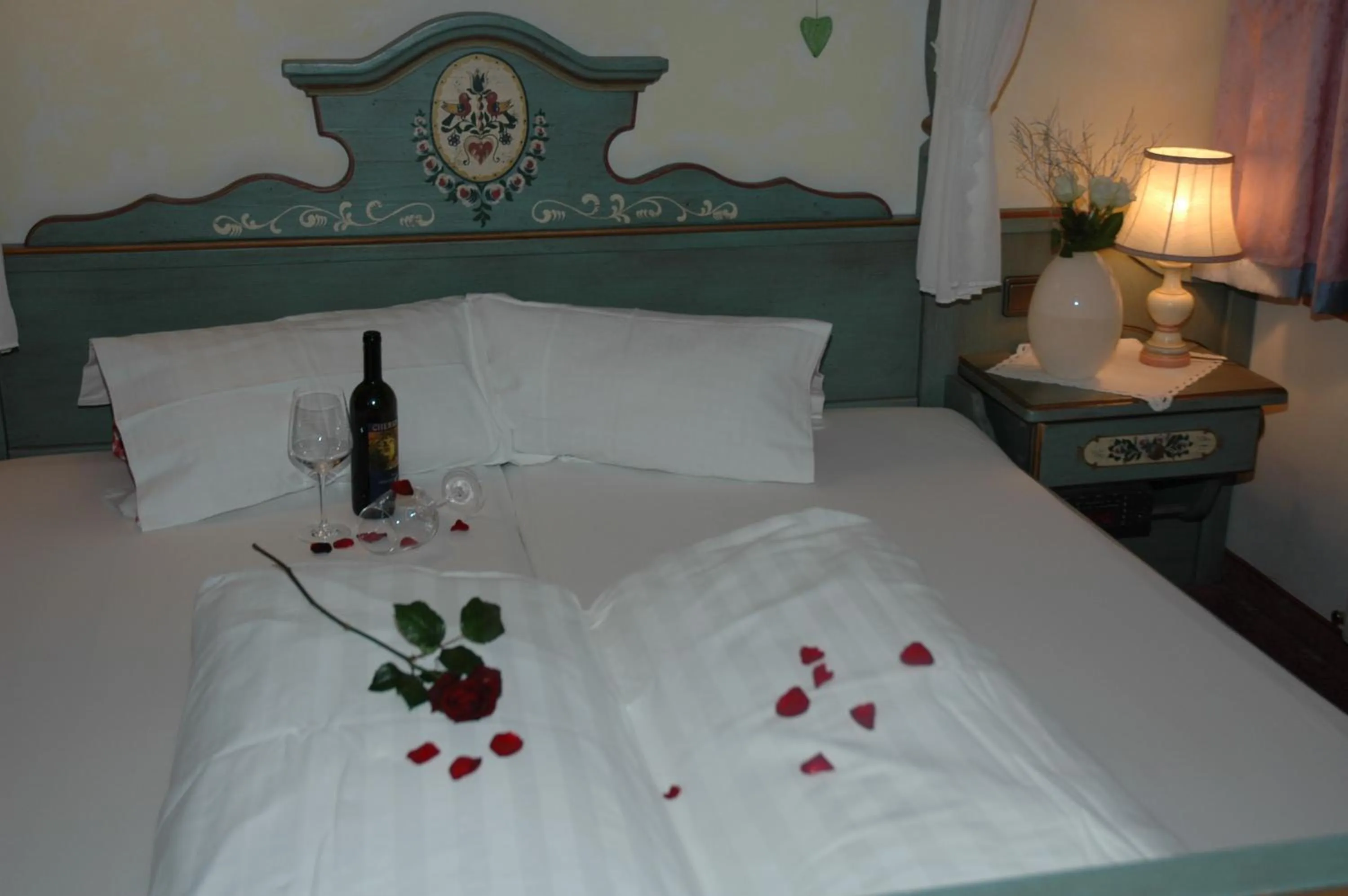 Bed in Hotel Gasthaus Schwarzenstein