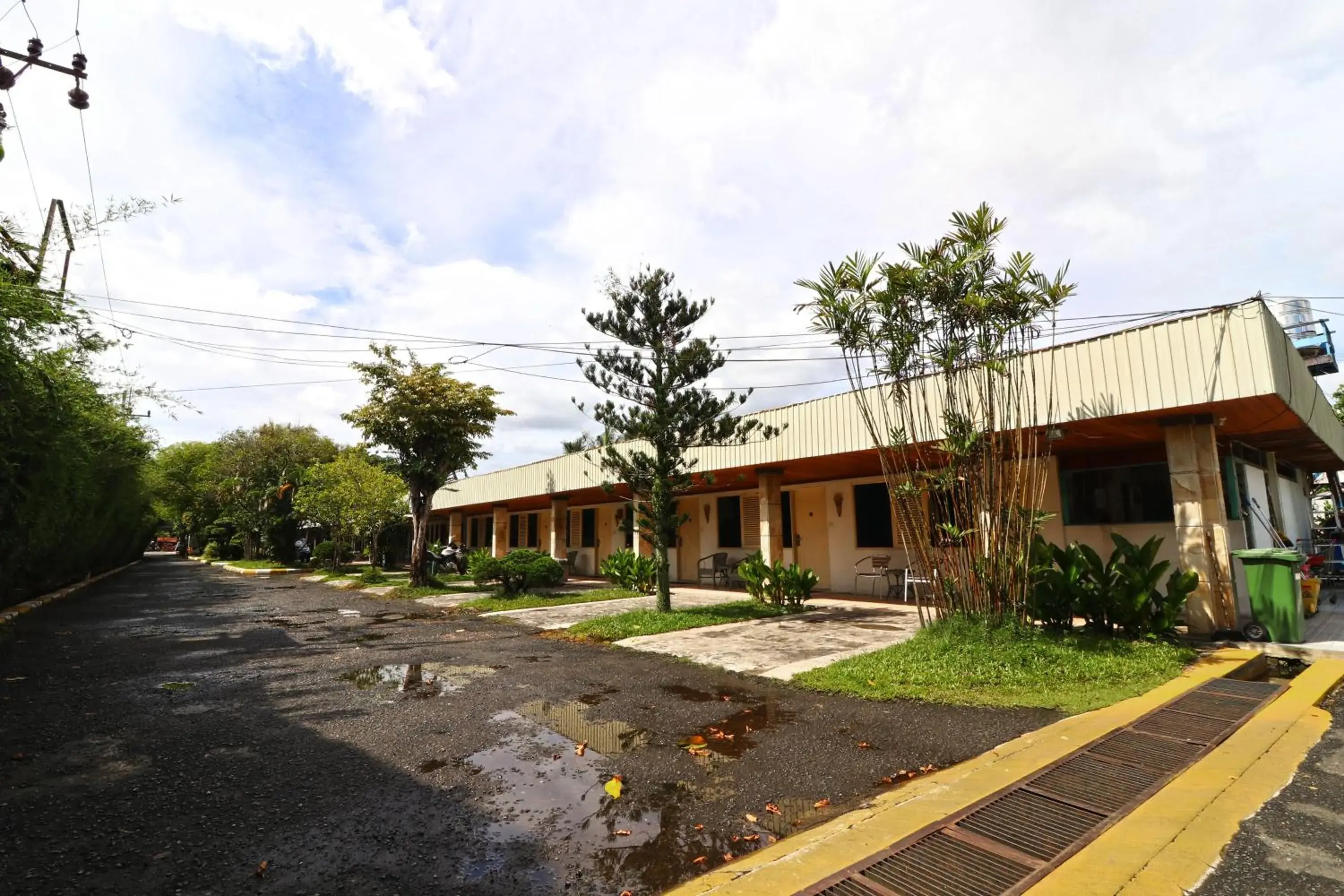 Property building in Hotel Sampaga Property building in Hotel Sampaga