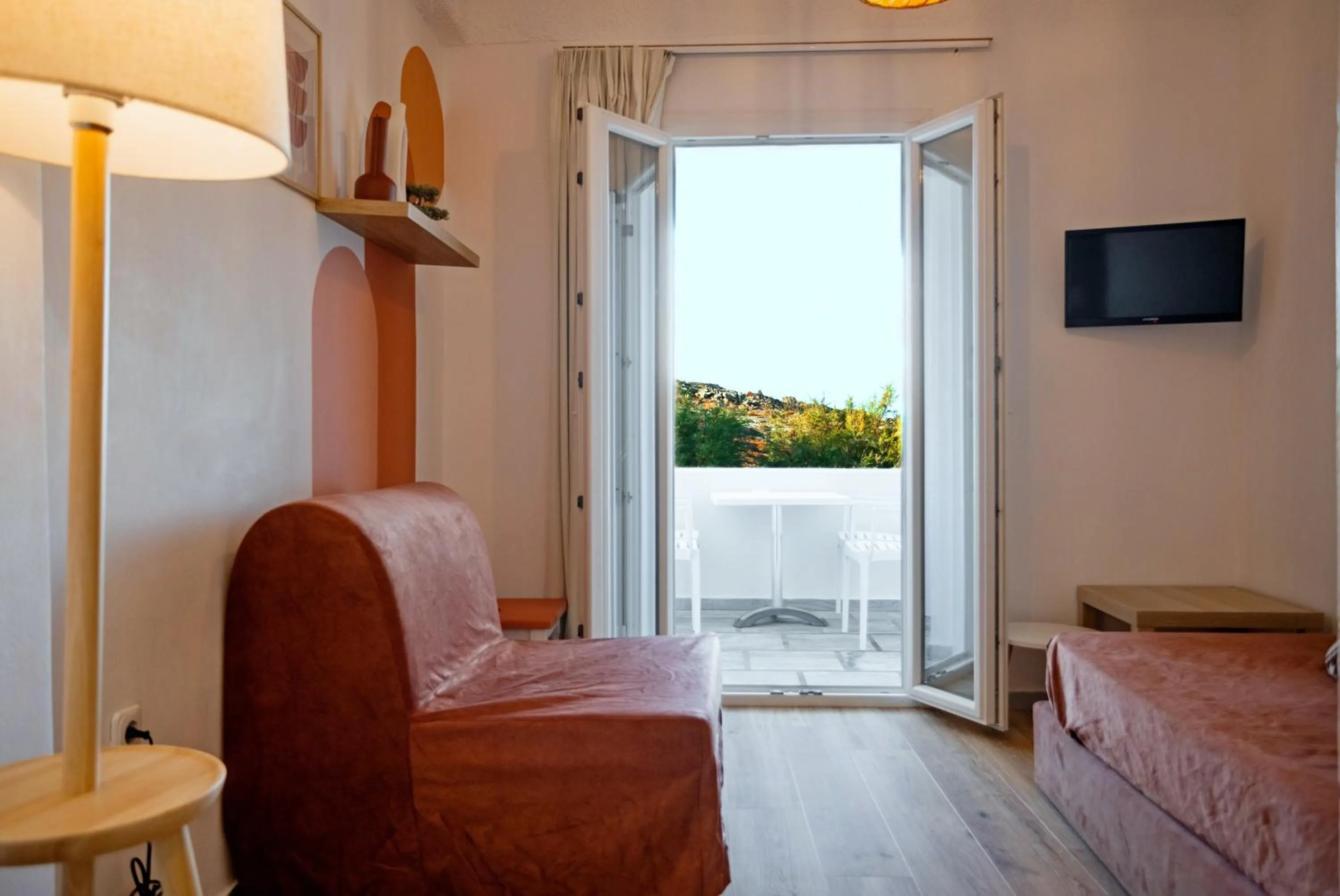 Living room, Bed in Adonis Hotel Studios & Apartments