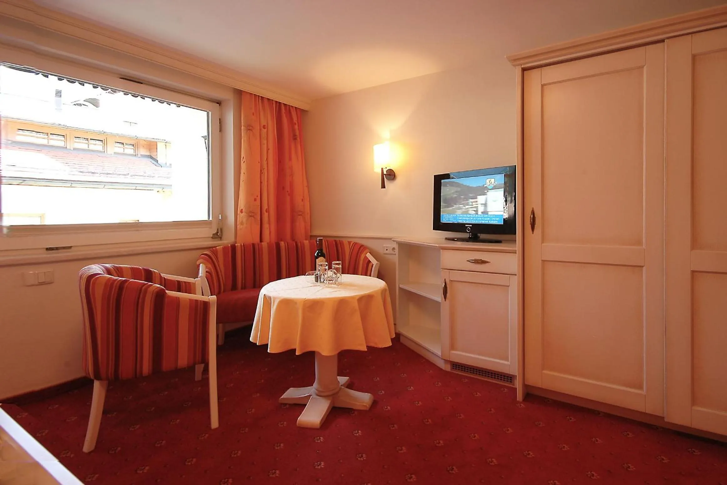 Photo of the whole room in Appart & Hotel Garni Villa Knauer