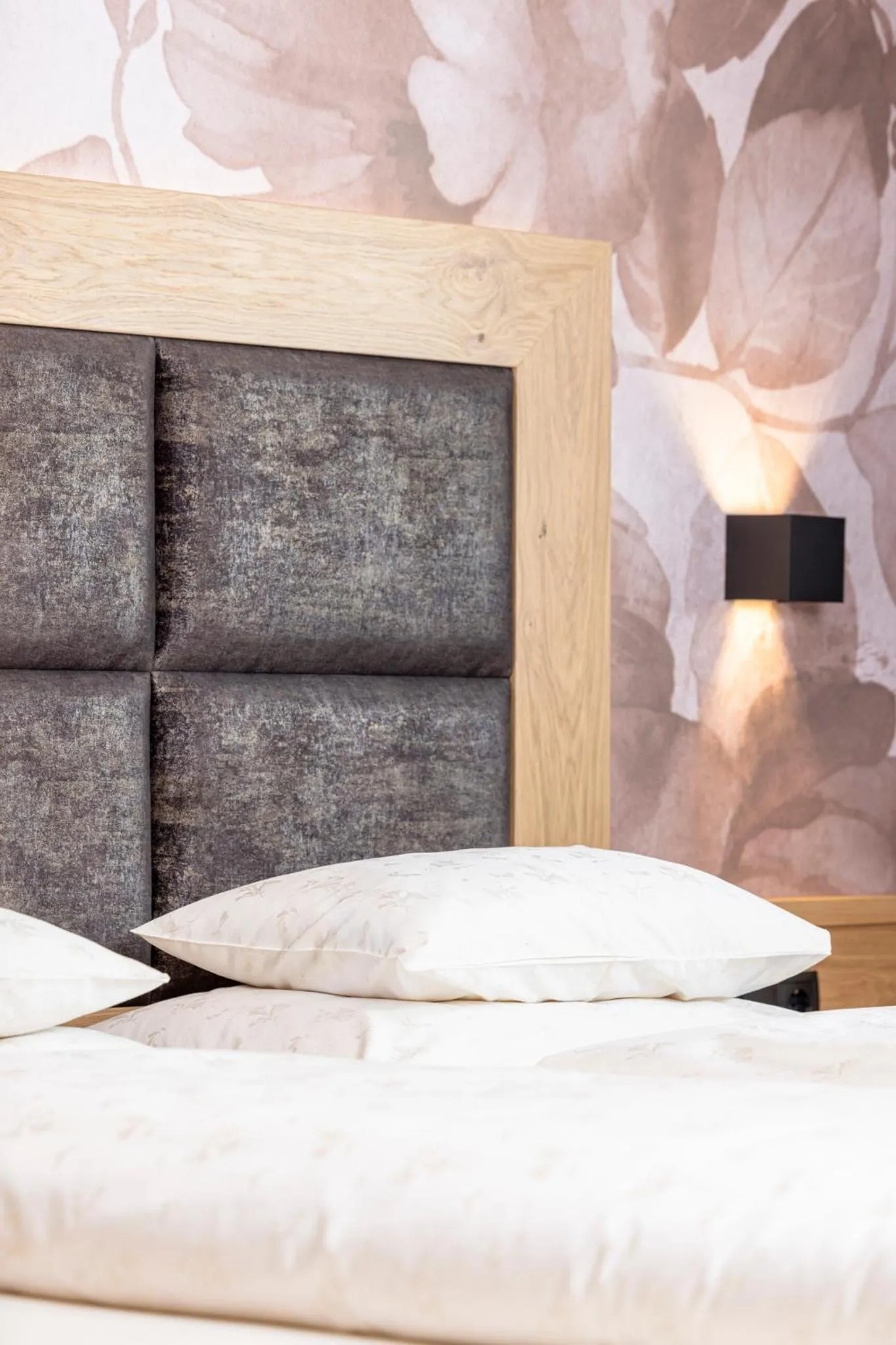 Bedroom, Bed in Appart & Hotel Garni Villa Knauer