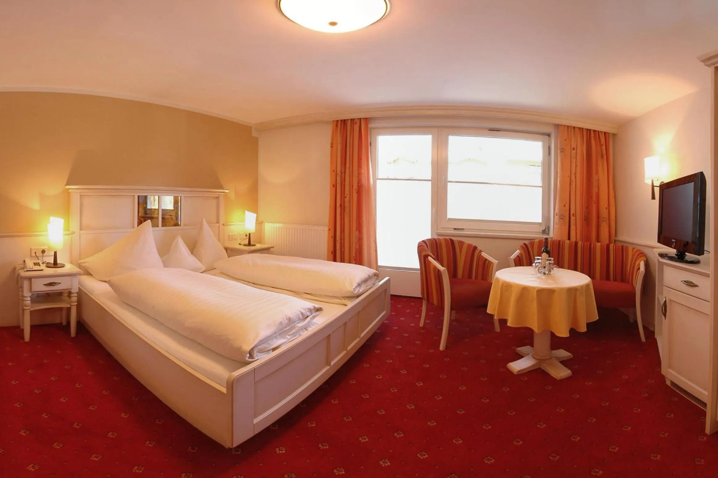 Photo of the whole room, Bed in Appart & Hotel Garni Villa Knauer