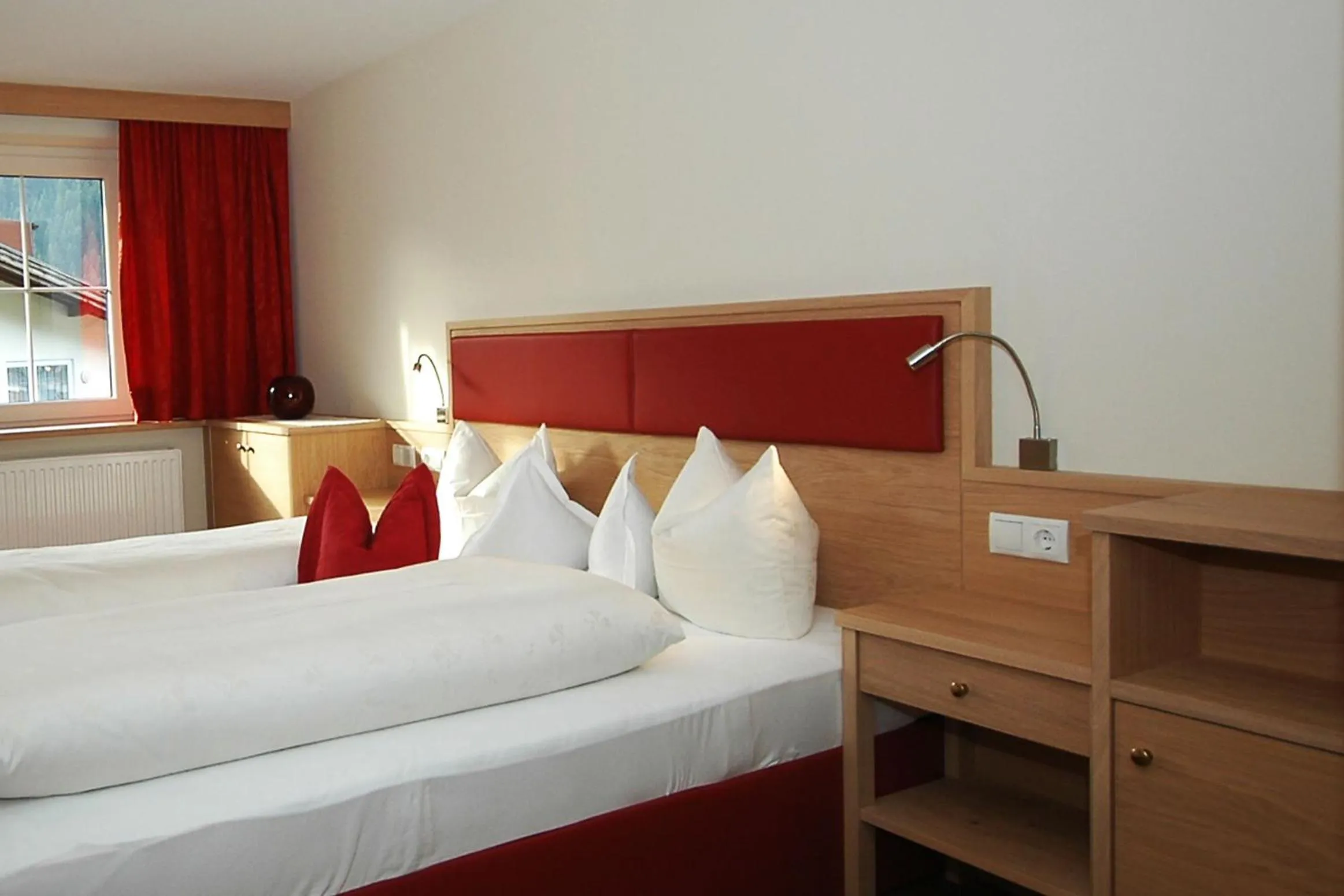 Bed in Appart & Hotel Garni Villa Knauer