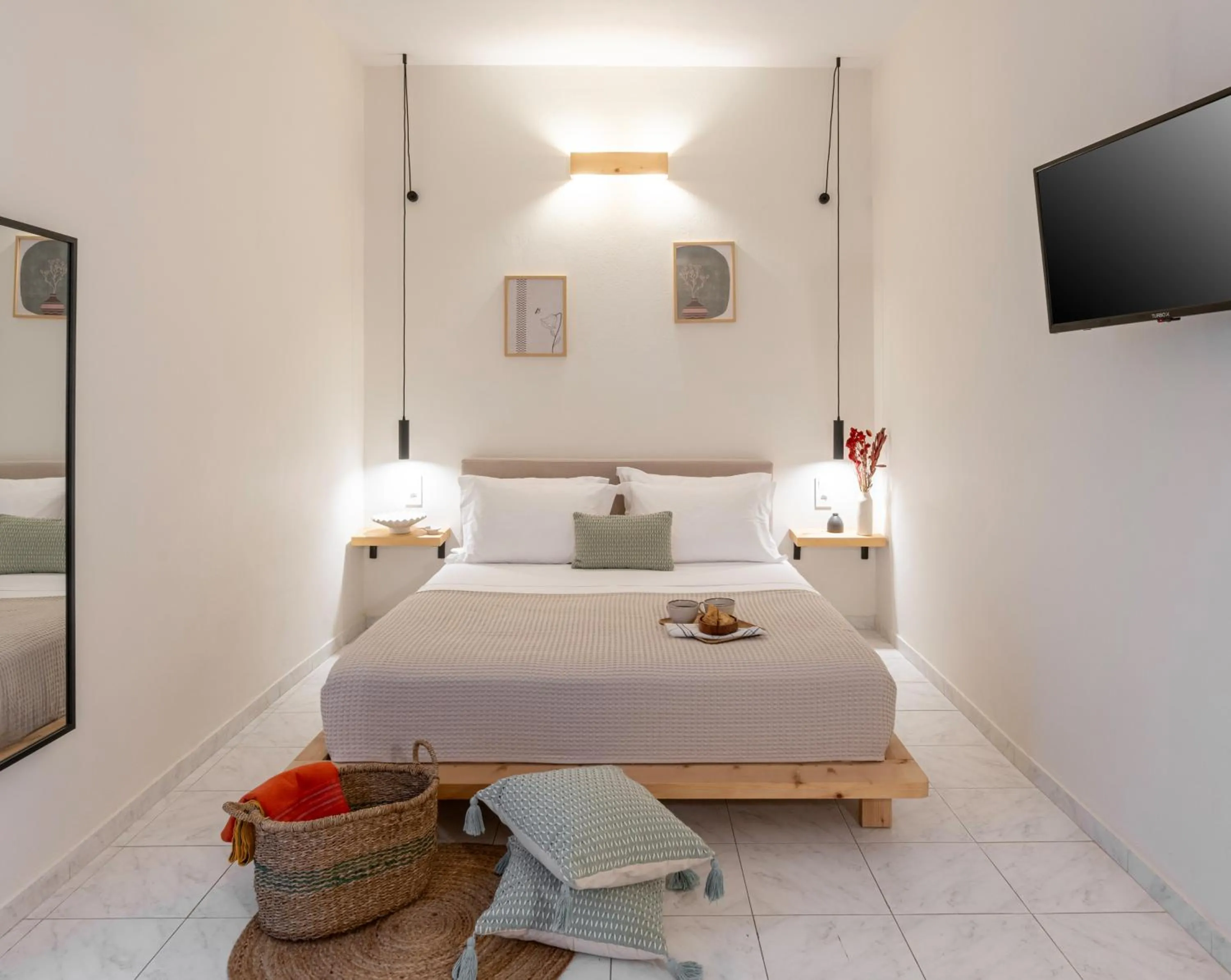 Bed in Capella Skiathos, Town