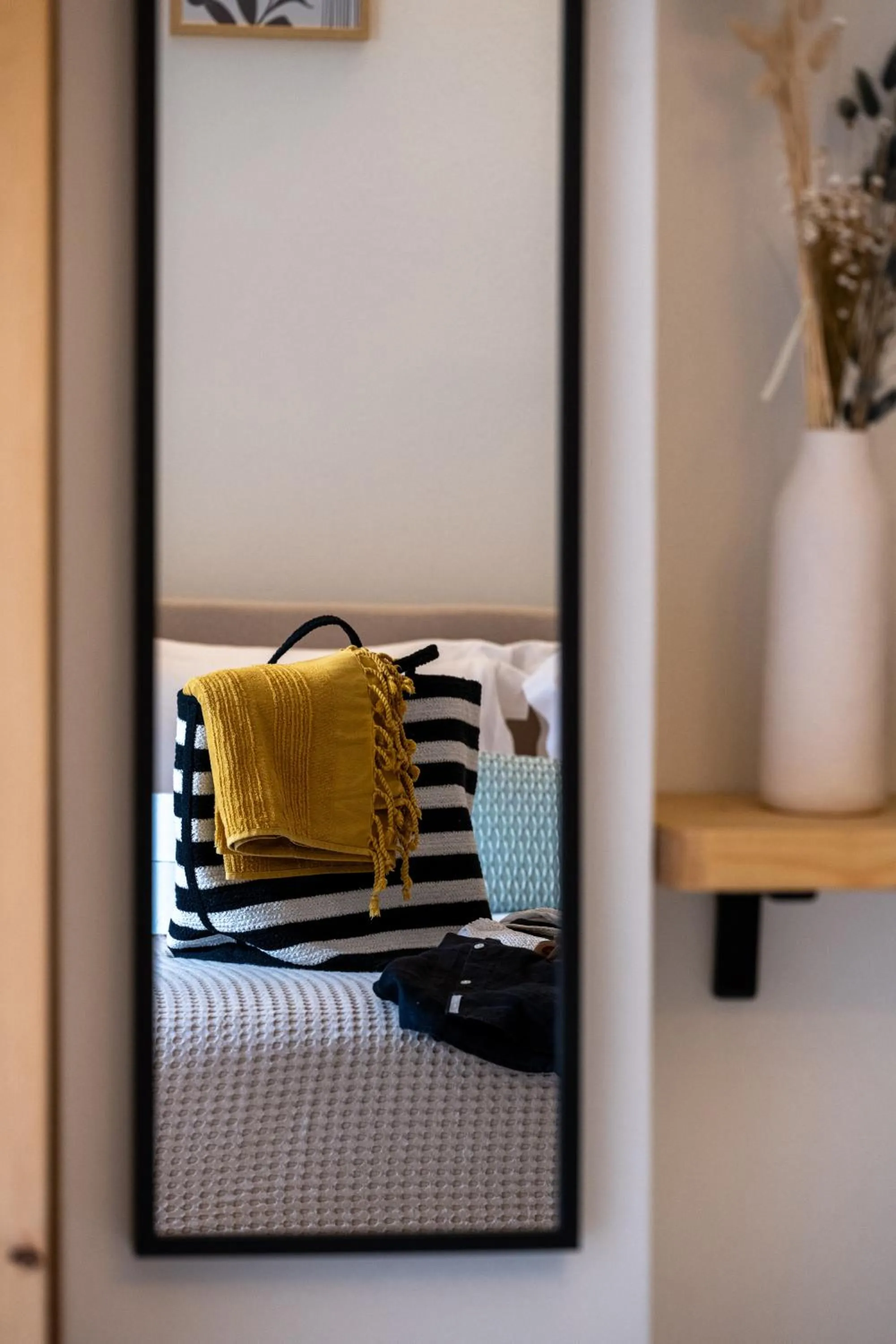 Photo of the whole room, Bed in Capella Skiathos, Town