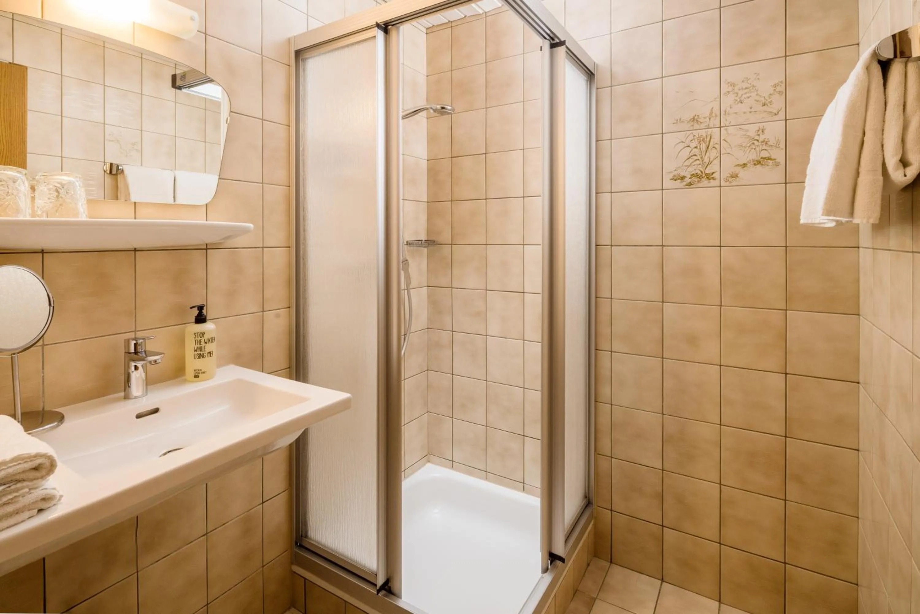 Bathroom in Hotel Standlhof Zillertal