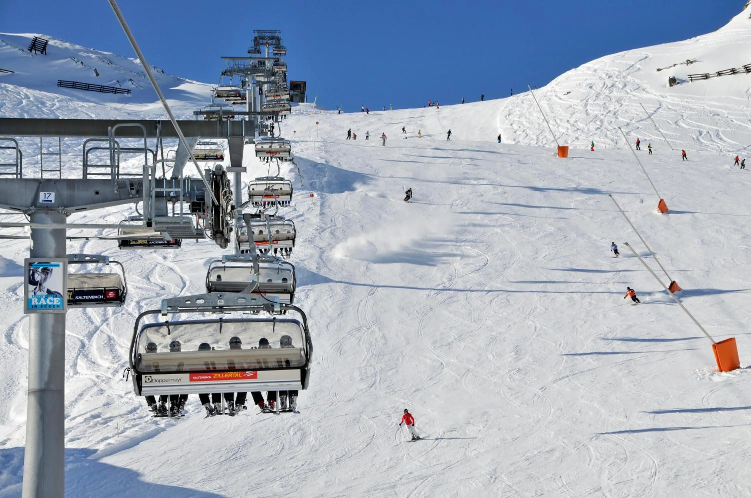 Skiing in Hotel Standlhof Zillertal