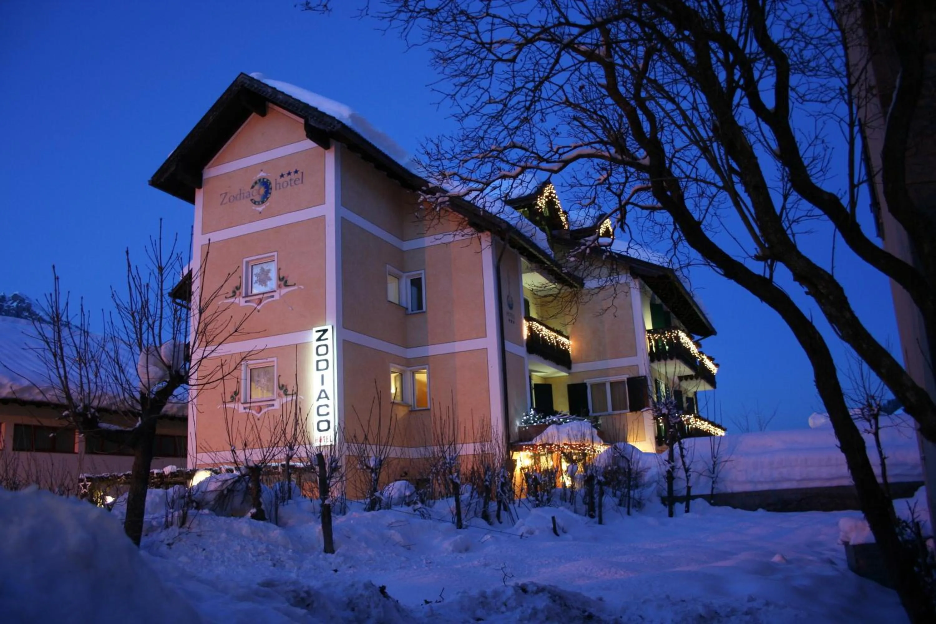 Facade/entrance in Hotel Allo Zodiaco