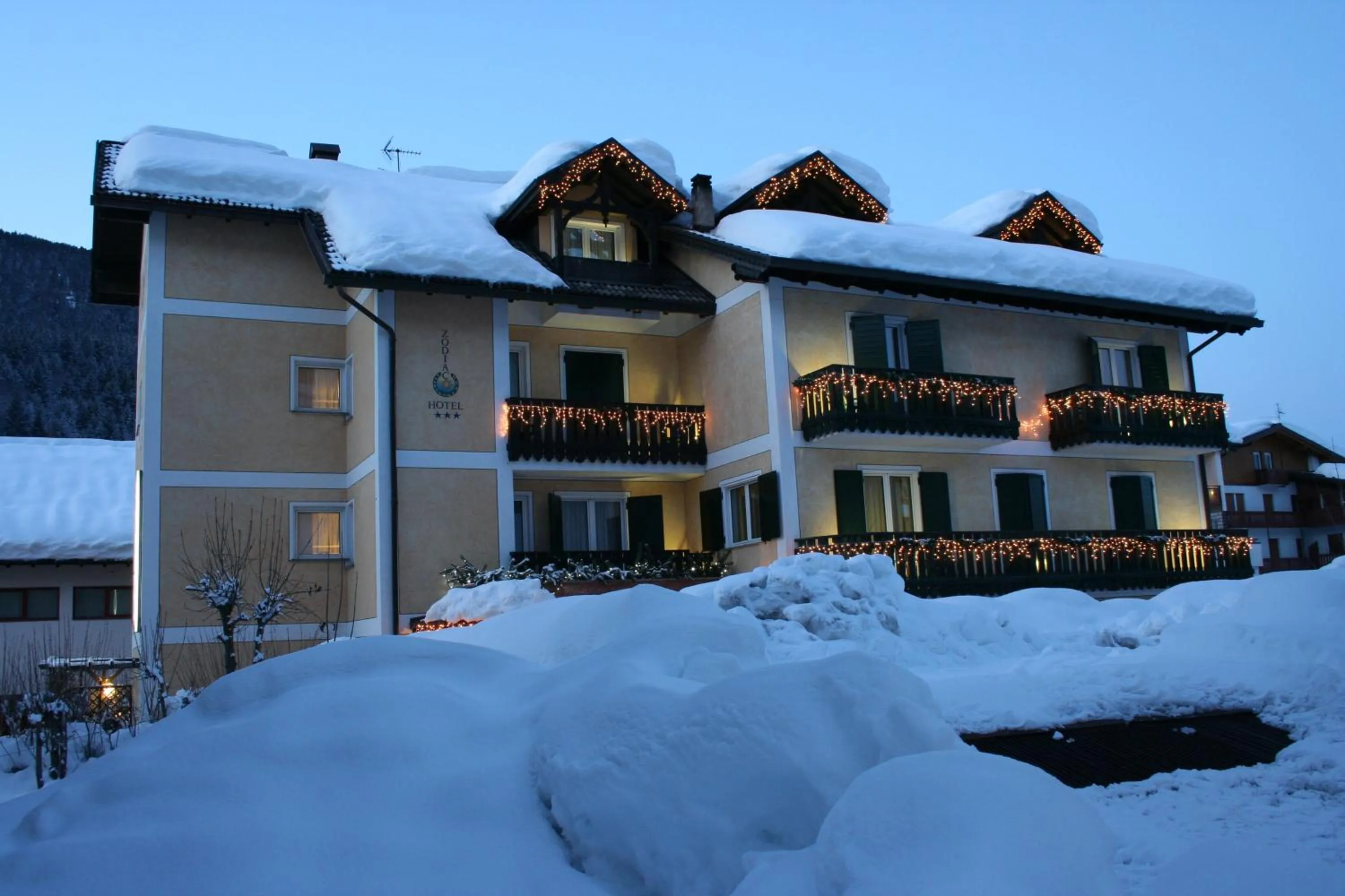 Facade/entrance in Hotel Allo Zodiaco