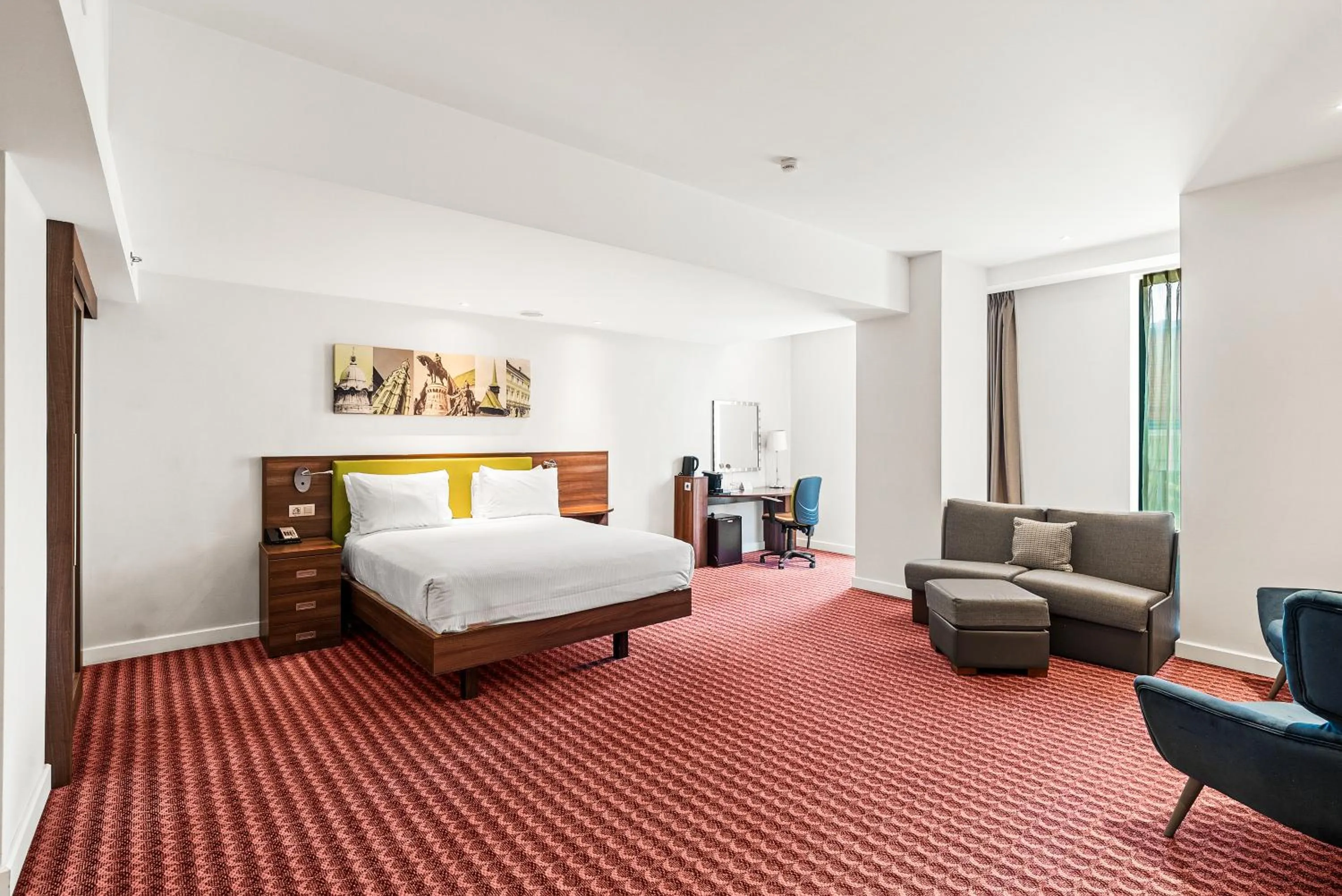 Photo of the whole room, Bed in Hampton by Hilton Cluj-Napoca