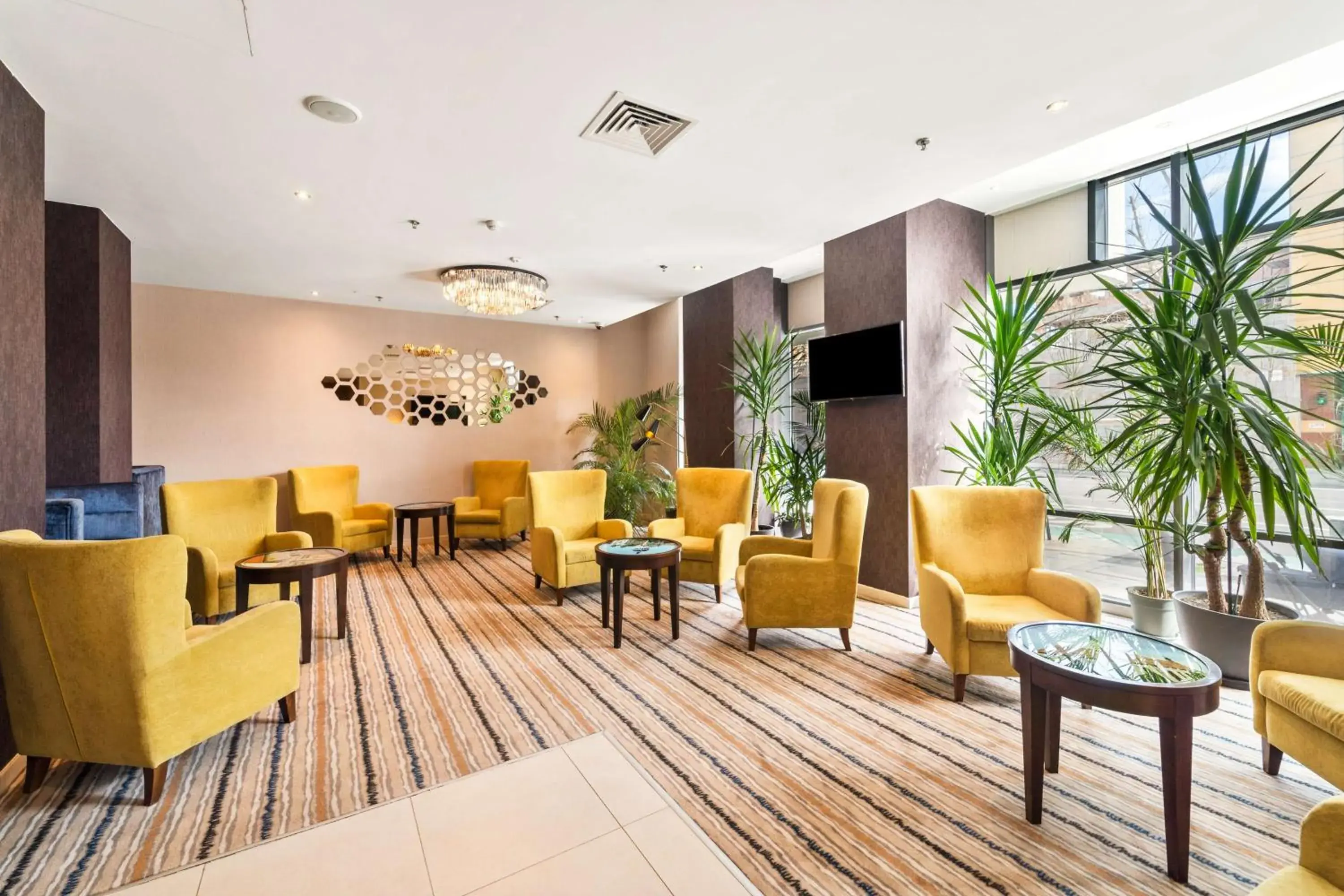 Lobby or reception in Hampton by Hilton Cluj-Napoca Lobby or reception in Hampton by Hilton Cluj-Napoca