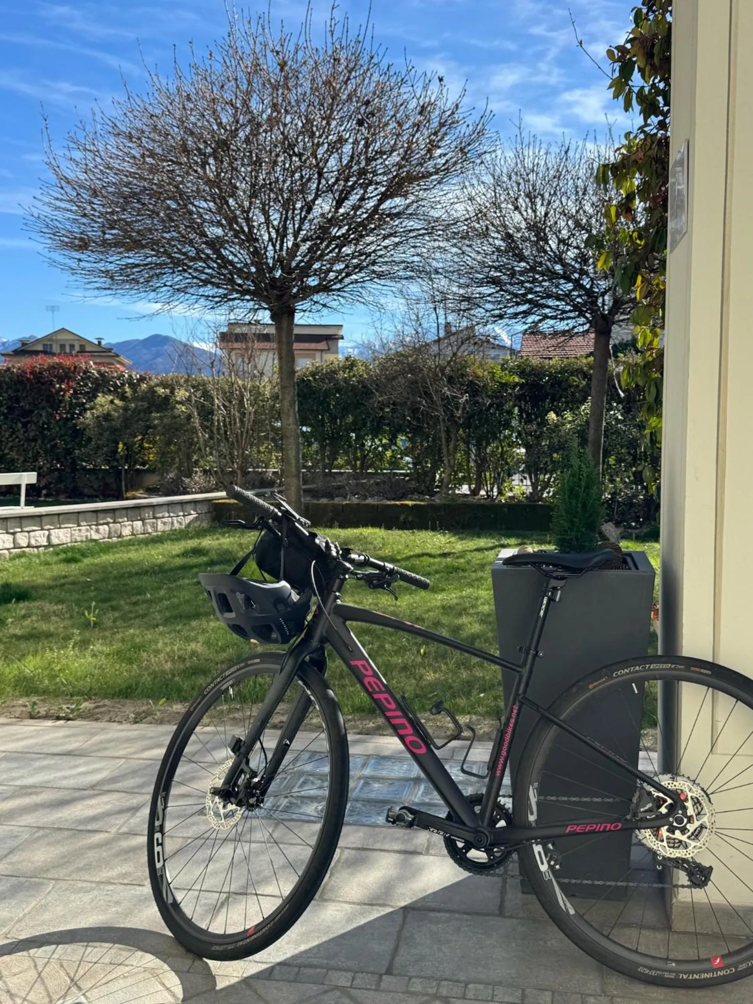 Day in Eremes Rooms & Apartments